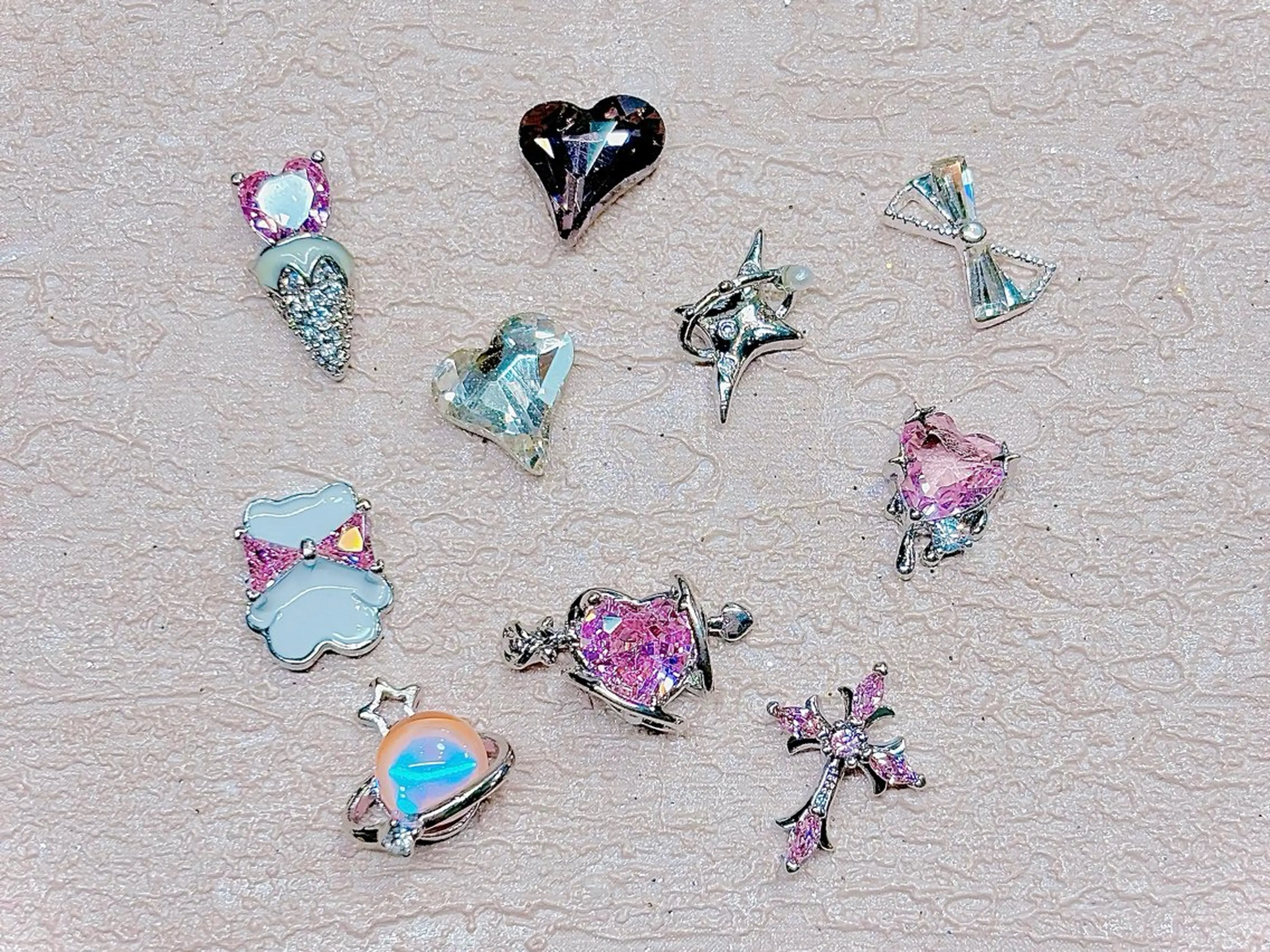 ネイル オーロラネイル ハート ホログラムネイル マグネットネイル ミラーネイル ハンドネイル ハンドケア 🫧OPELIA NAIL渋谷🫧のネイルデザイン