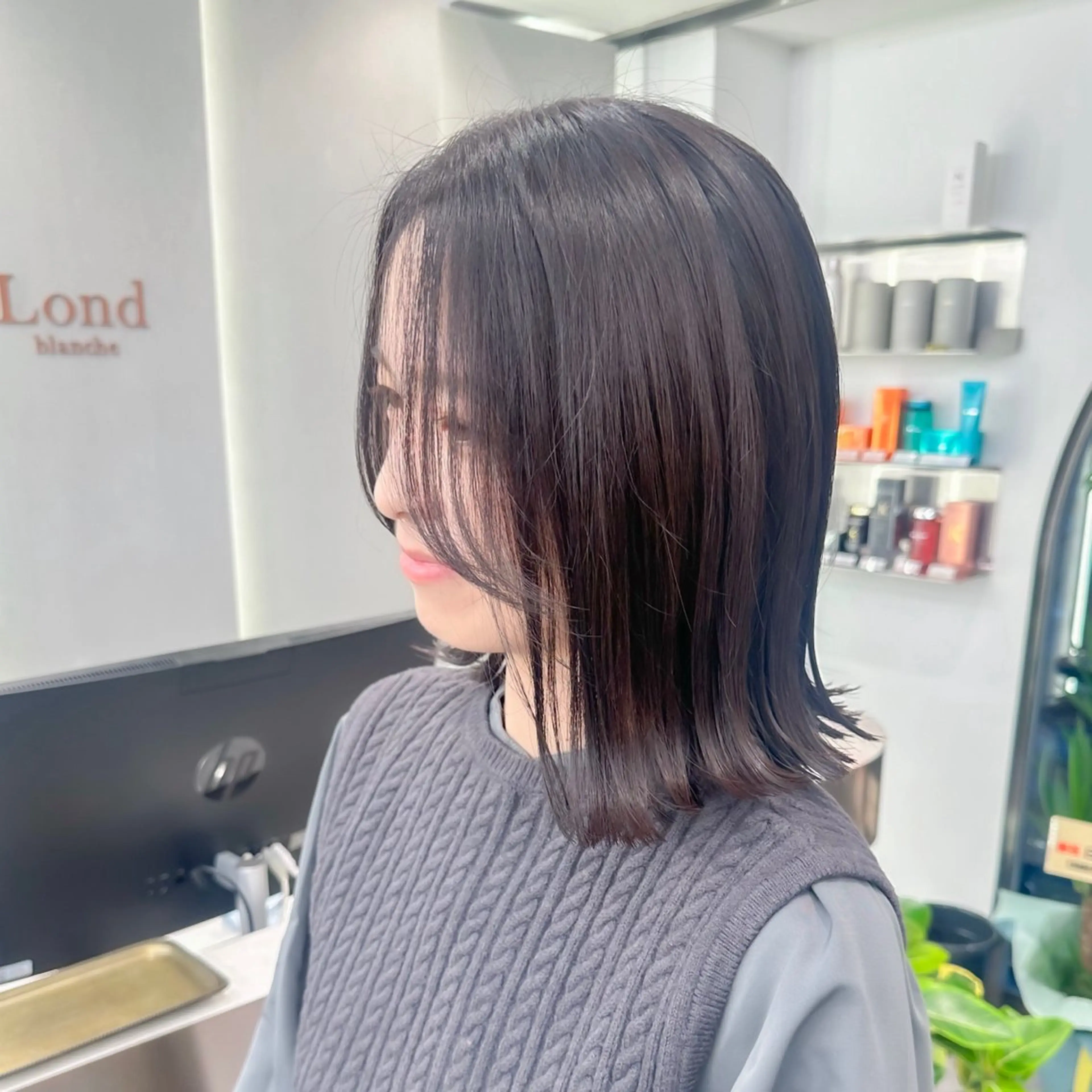 ミディアム カット ヘアカラー トリートメント ボブ韓国風レイヤー 錦糸町/畠中ケントのヘアスタイル