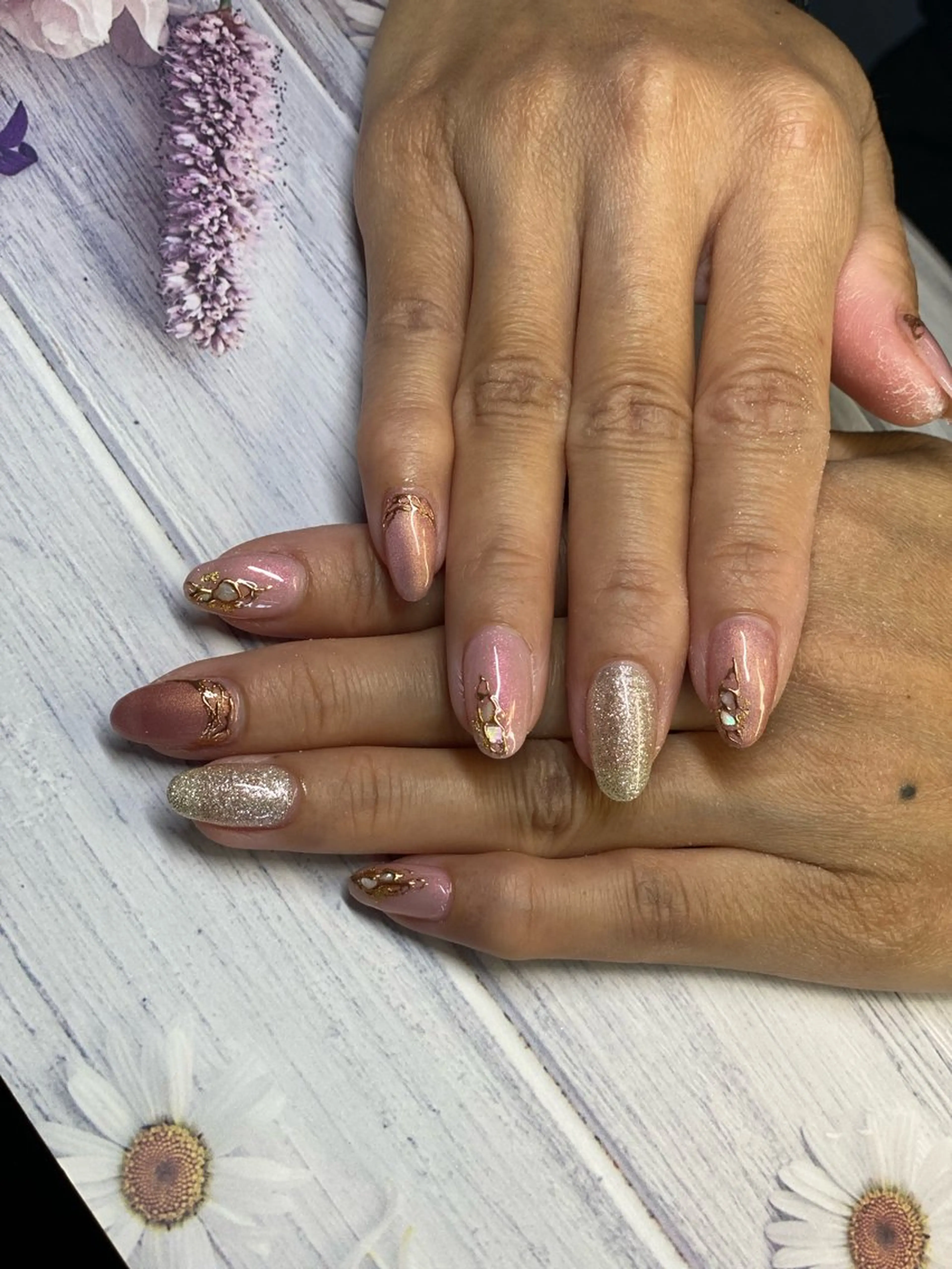 ネイル 持ち込み R.I所属・R.I みちのネイルデザイン