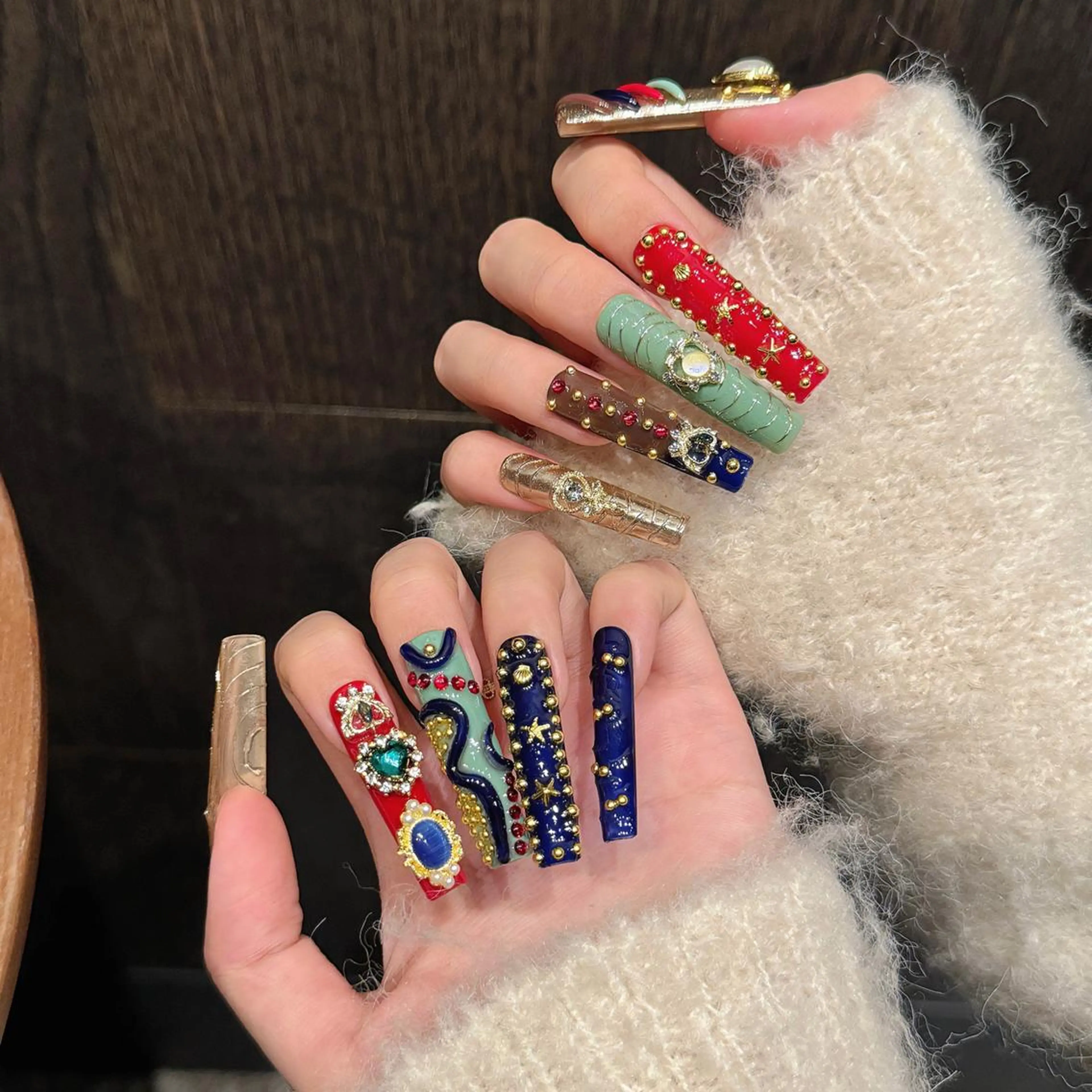ネイル ジェルネイル スカルプネイル ネイルチップ ✨みゆき ✨のネイルデザイン