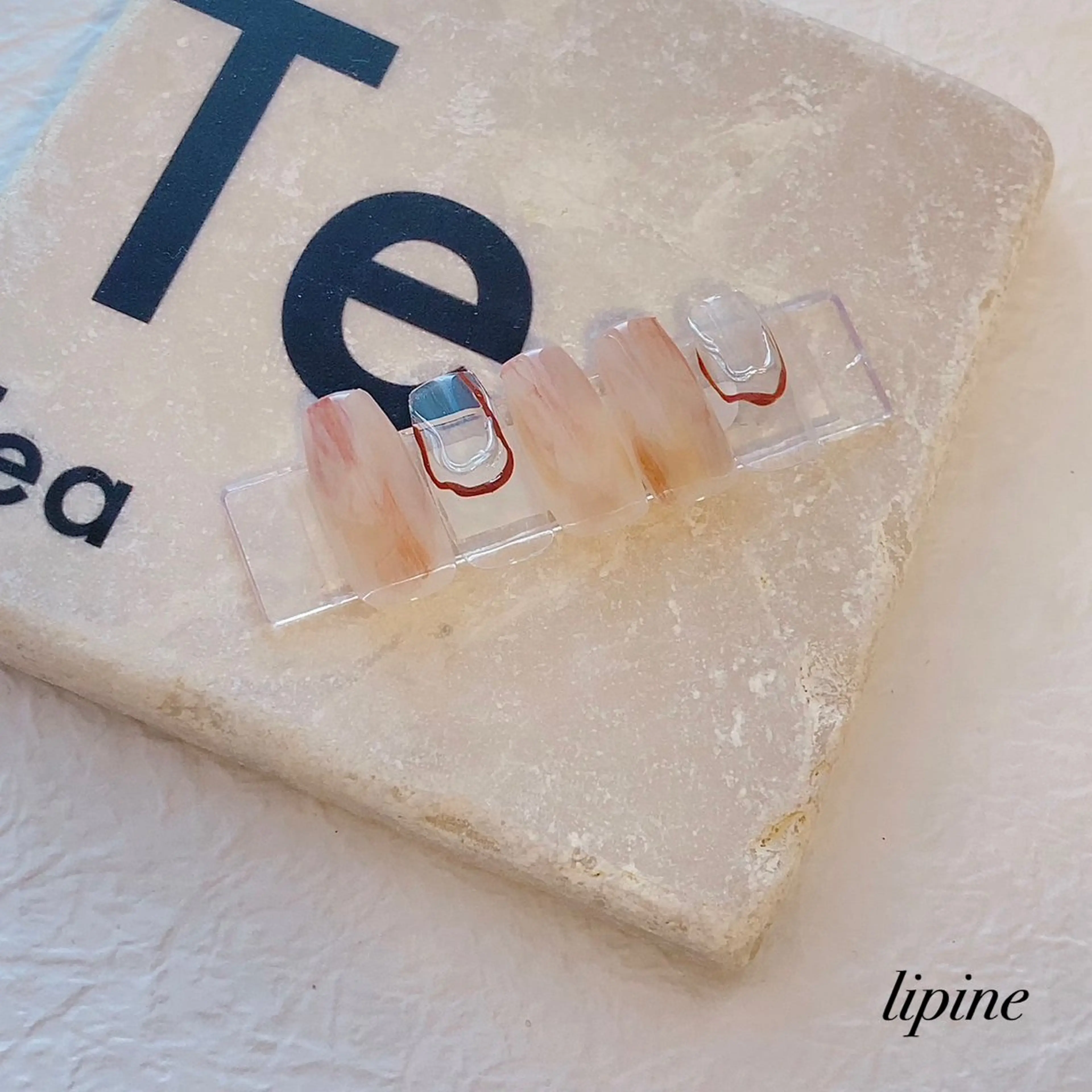 ネイル ニュアンスネイル ネイルサロン lipineのネイルデザイン