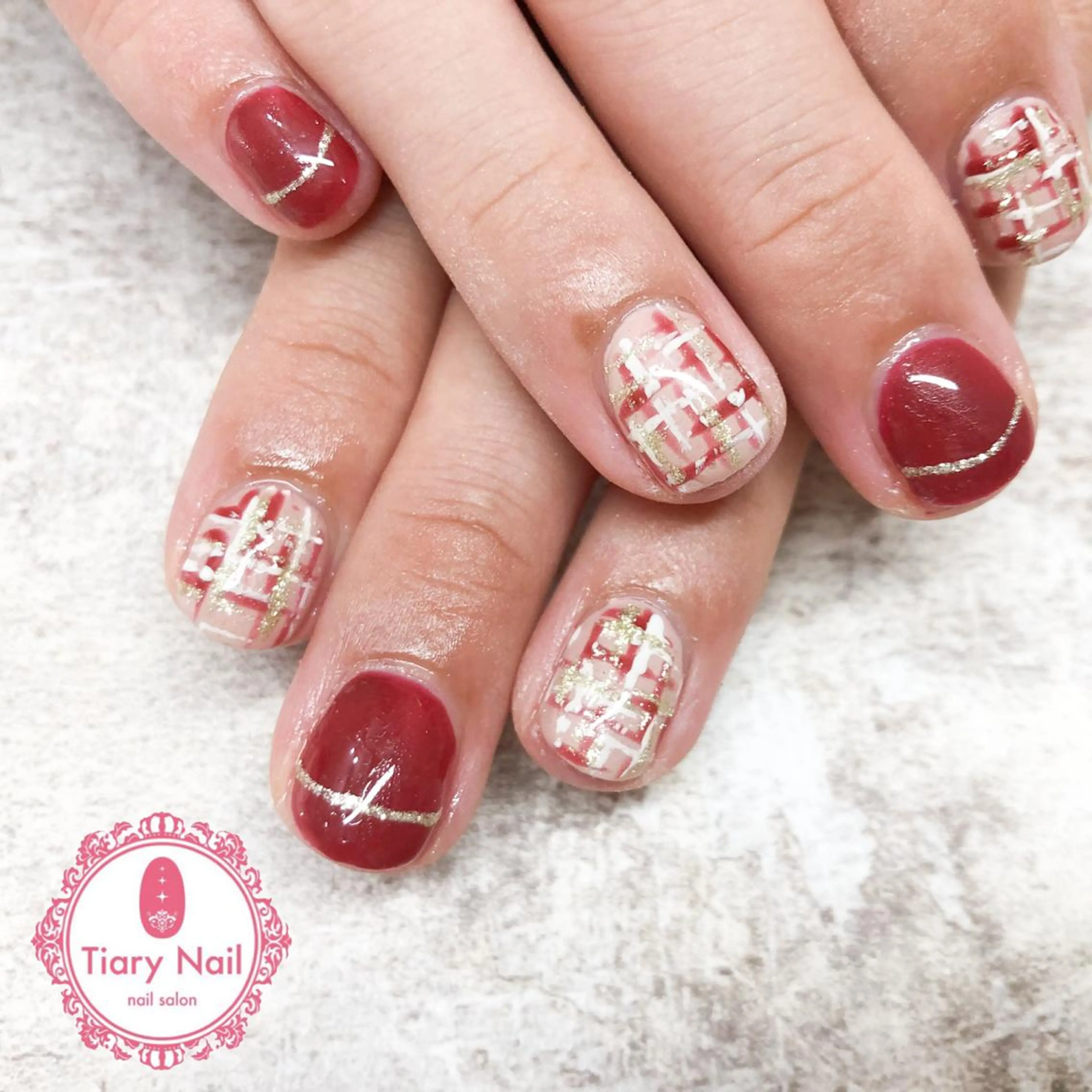 ネイル tiarynail K Kのネイルデザイン