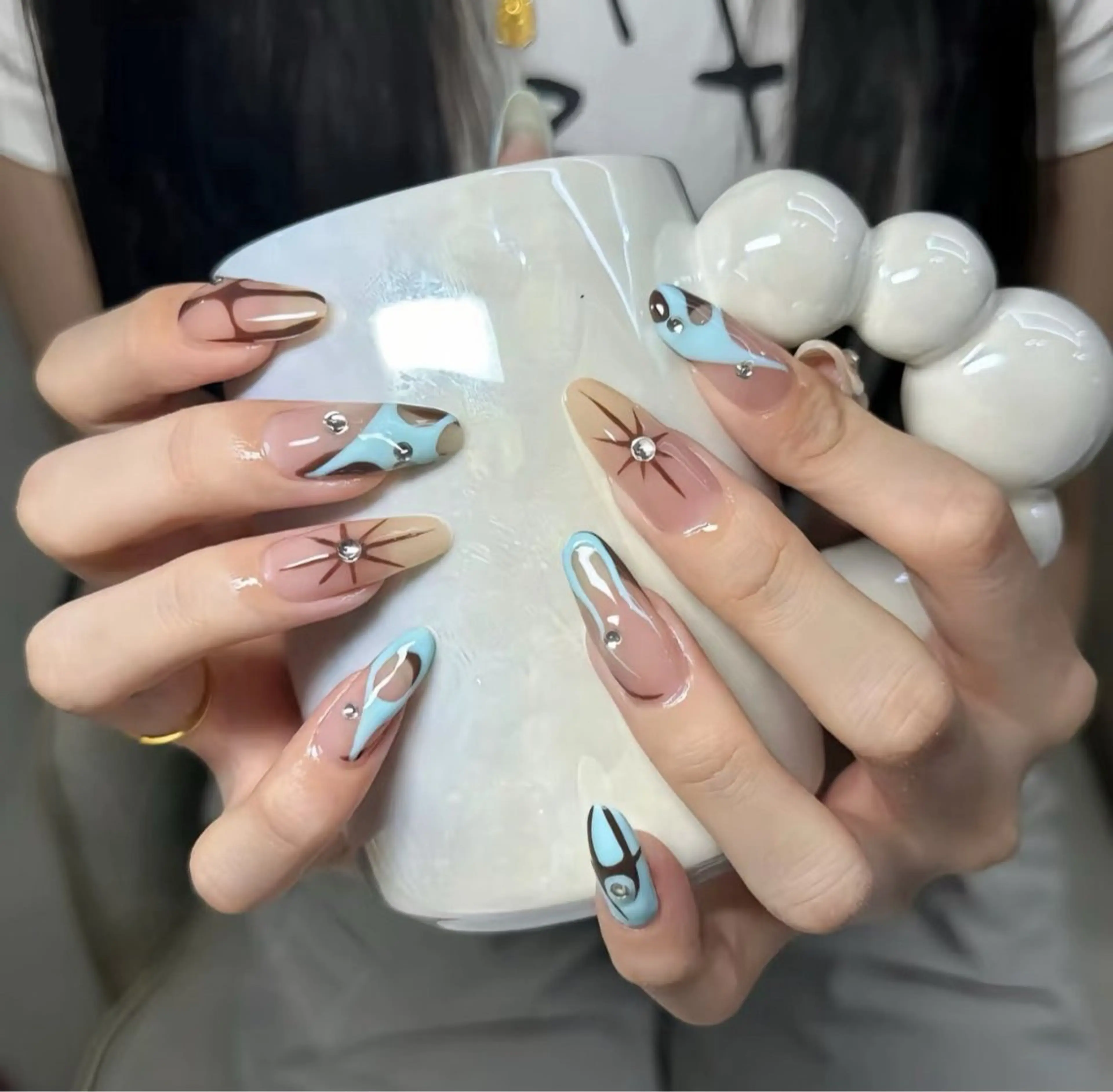 ネイル オーロラネイル フラワーネイル フットネイル フレンチネイル ジェルネイル ハンドネイル 長さだし専門 ありさのネイルデザイン