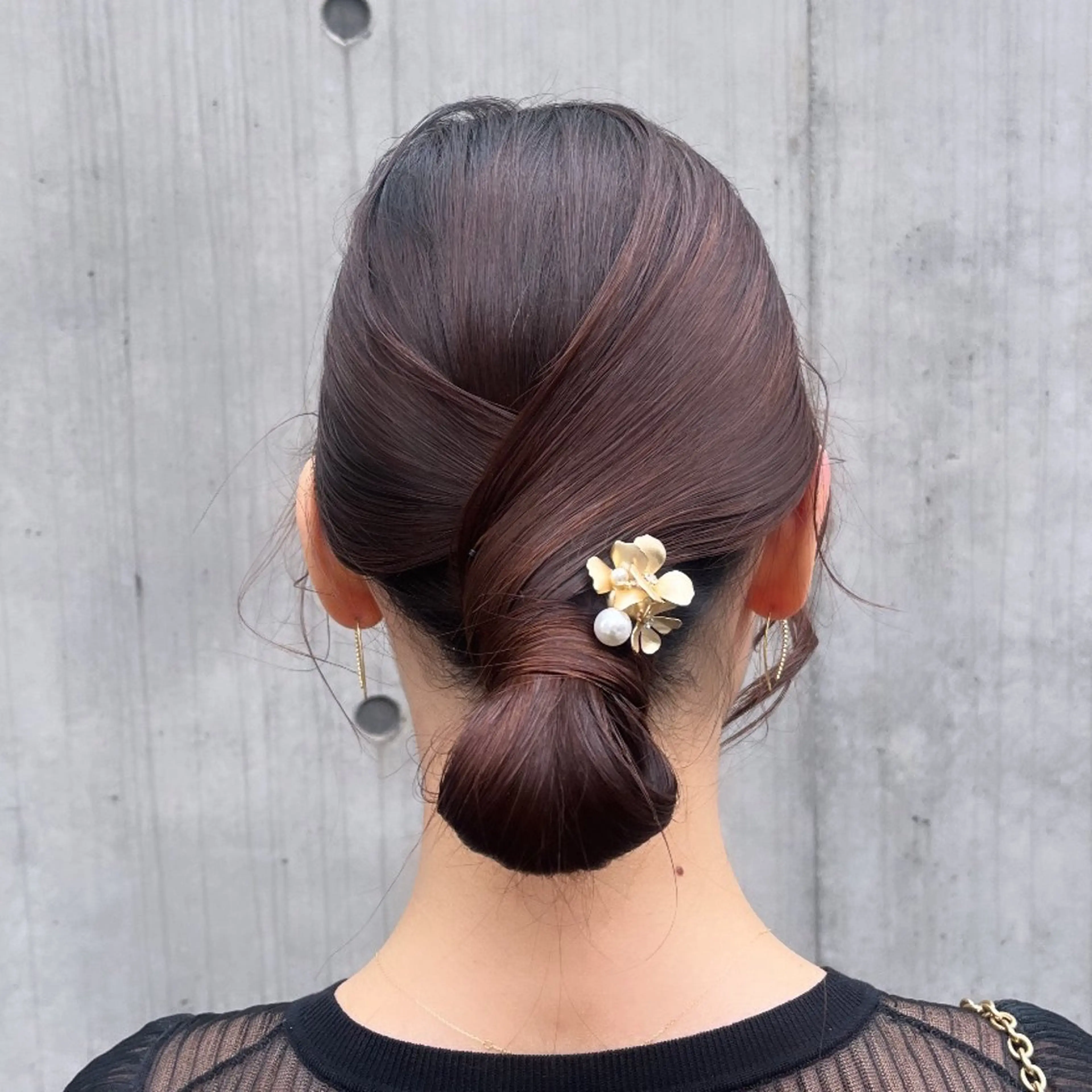 ヘアアレンジ 結婚式・ブライダル ヘアセット カジュアルを女っぽく 𝗮𝘆𝗮𝗰𝗼のヘアスタイル