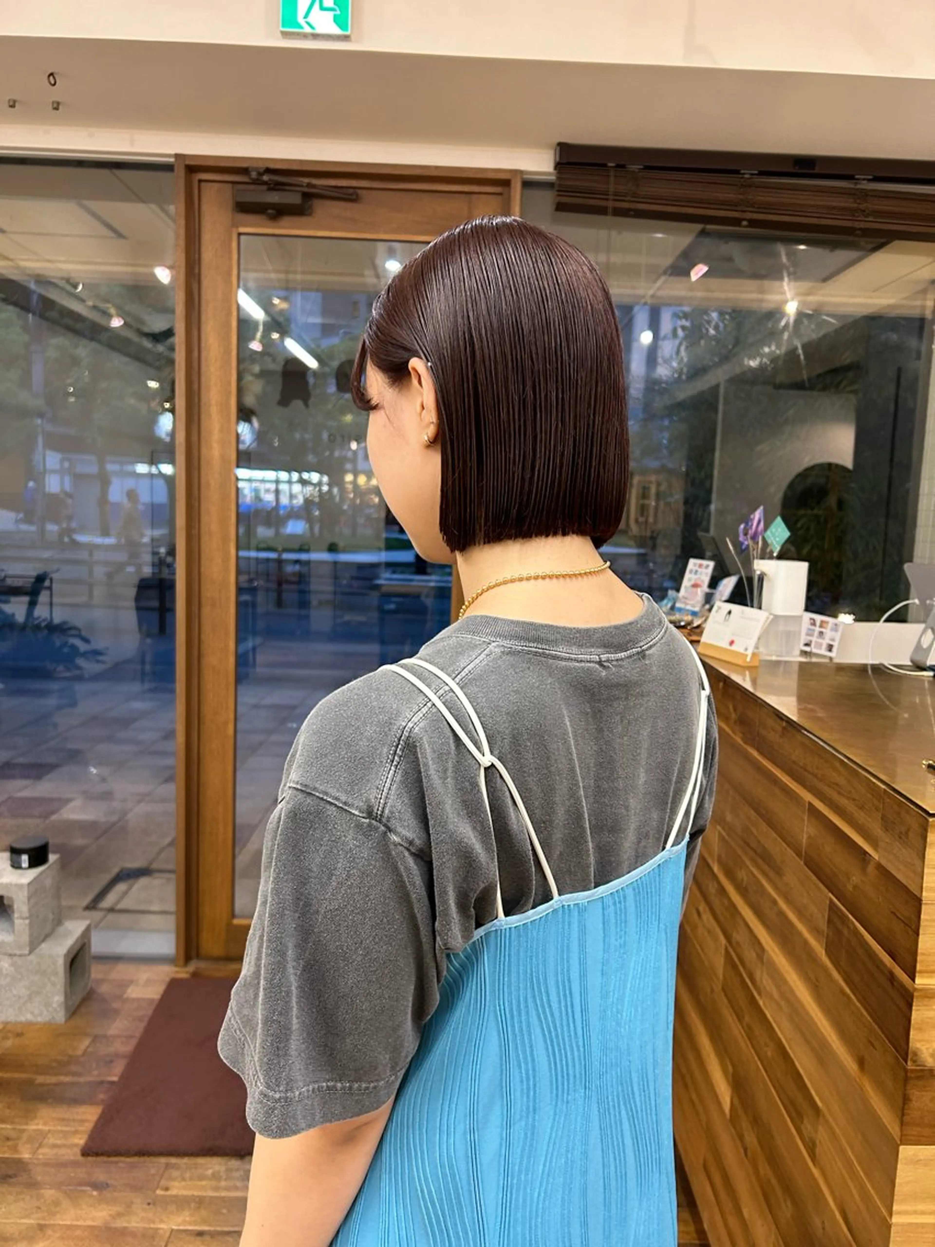 ミディアム ボブ ヘアカラー siro所属・siro meruのヘアスタイル