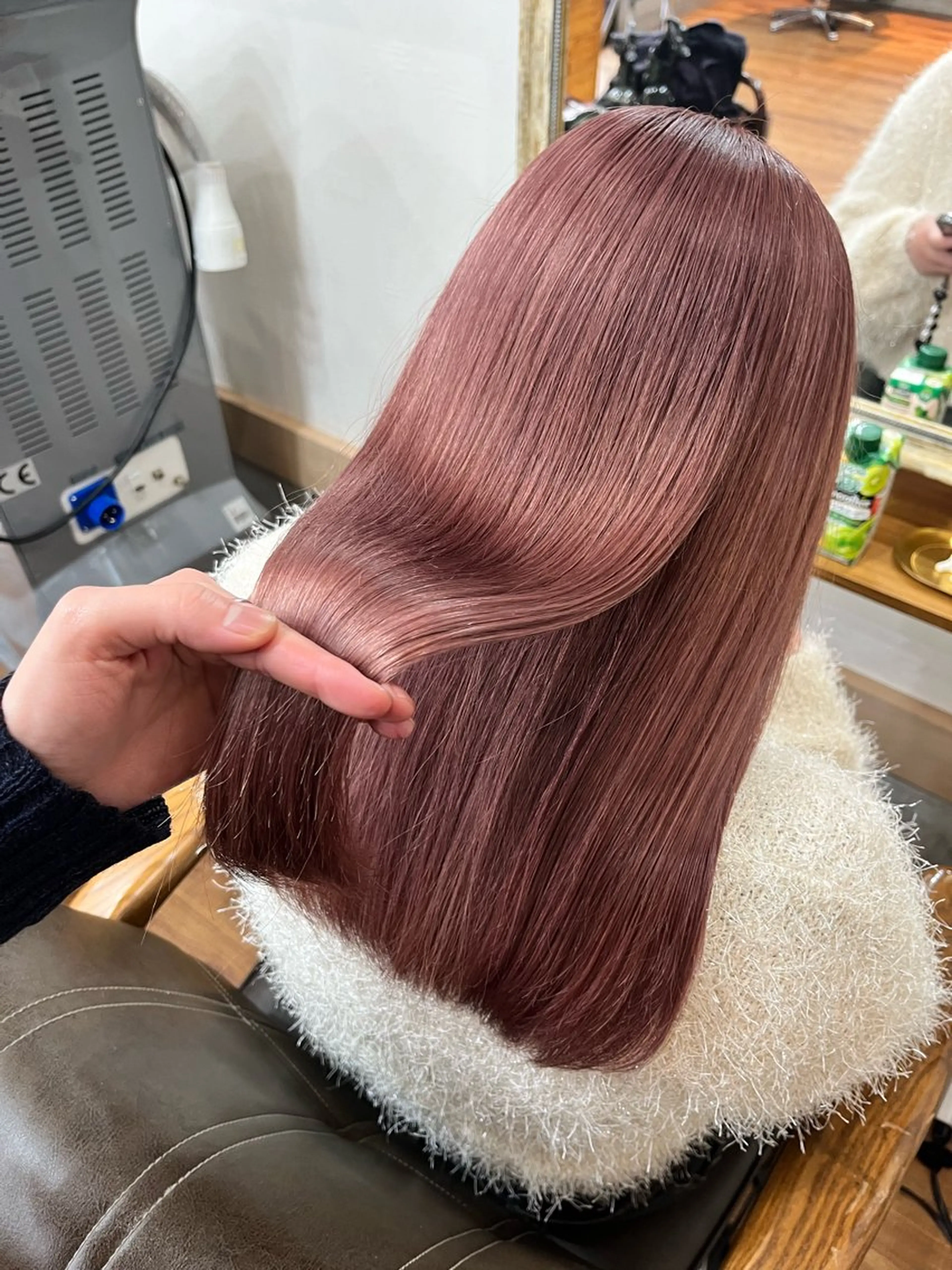 セミロング カラー ダブルカラー インナーカラー 髪質改善 ヘアカラー トリートメント 🫧艶髪デザイナー 🫧白石航汰のヘアスタイル