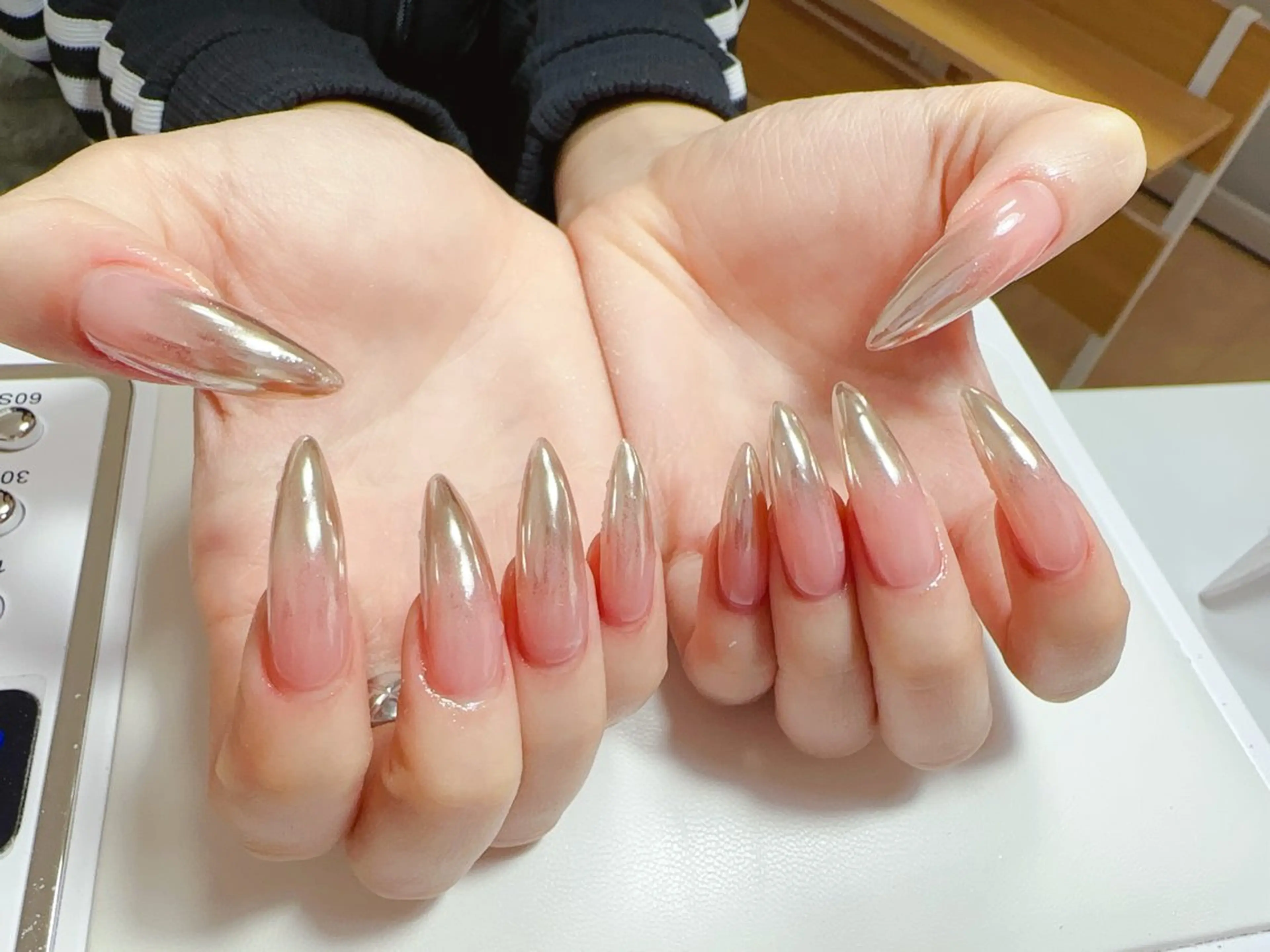 ネイル ハンドネイル NAIL CIRCLESのネイルデザイン