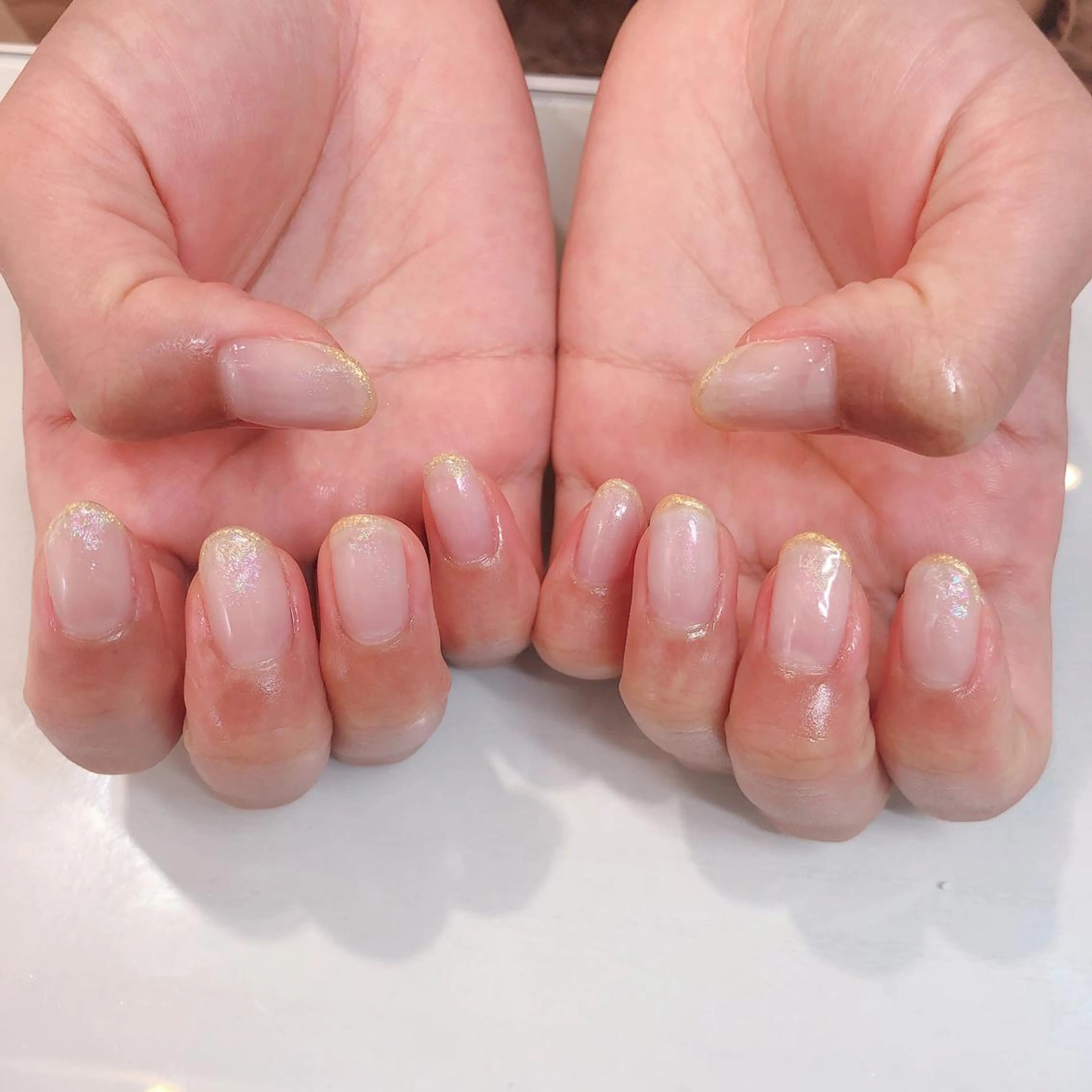 ネイル オーロラネイル 原 麻耶のヘアスタイル