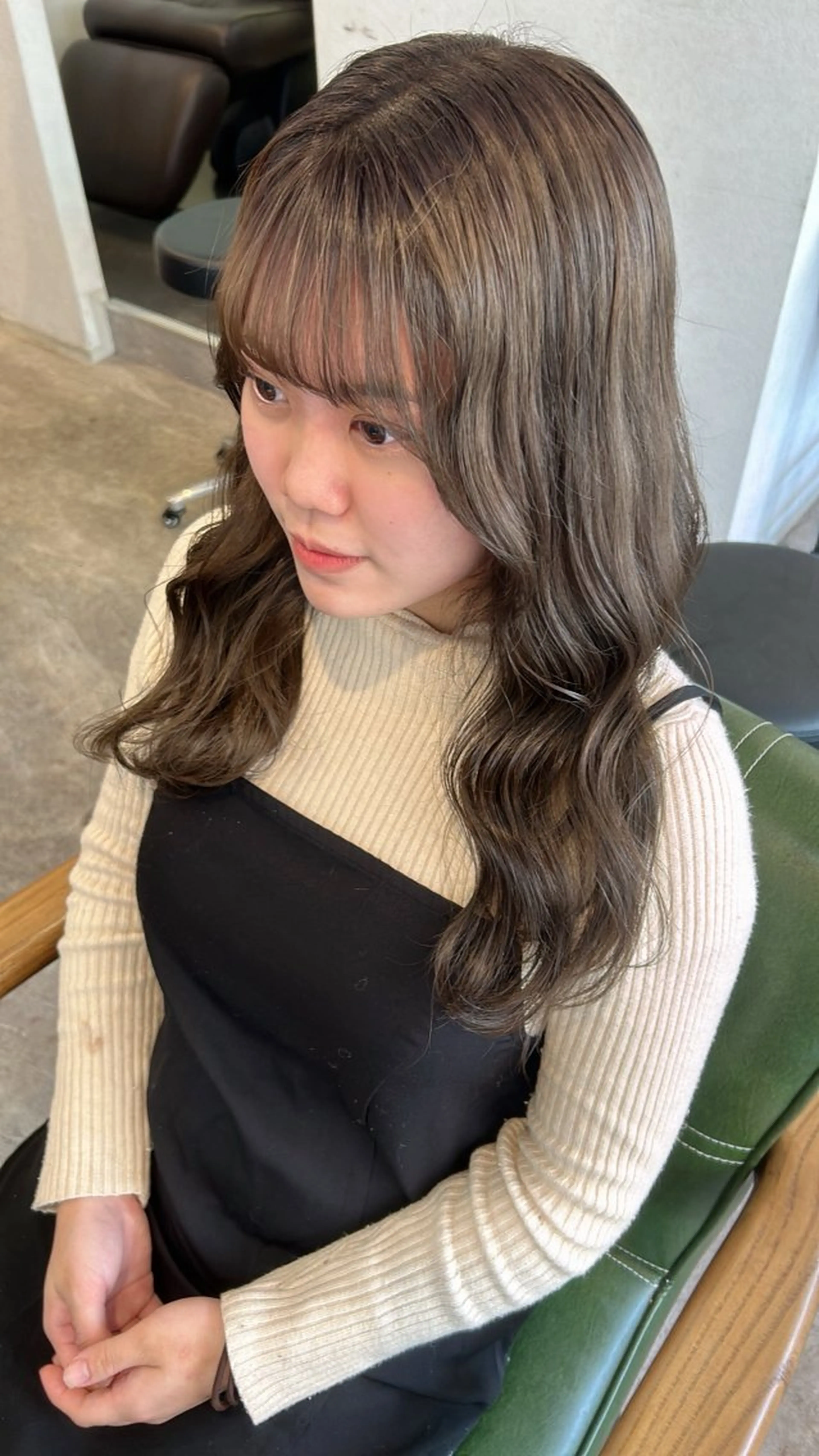 ロング カラー Yo ／ ulu.のヘアスタイル