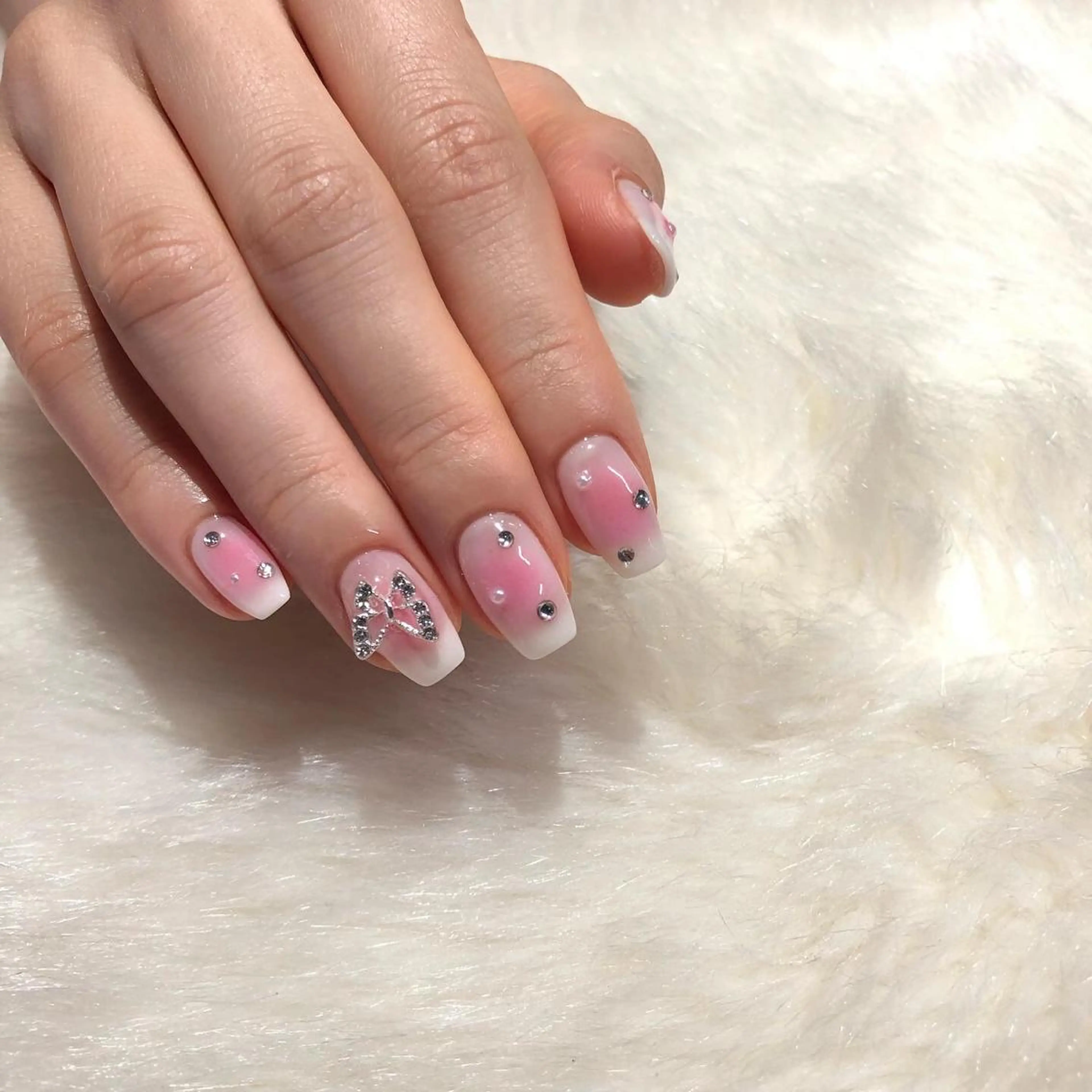 ネイル ハンドネイル フットネイル ハンドケア Nes.Nail所属・Miyagi Asamiのネイルデザイン