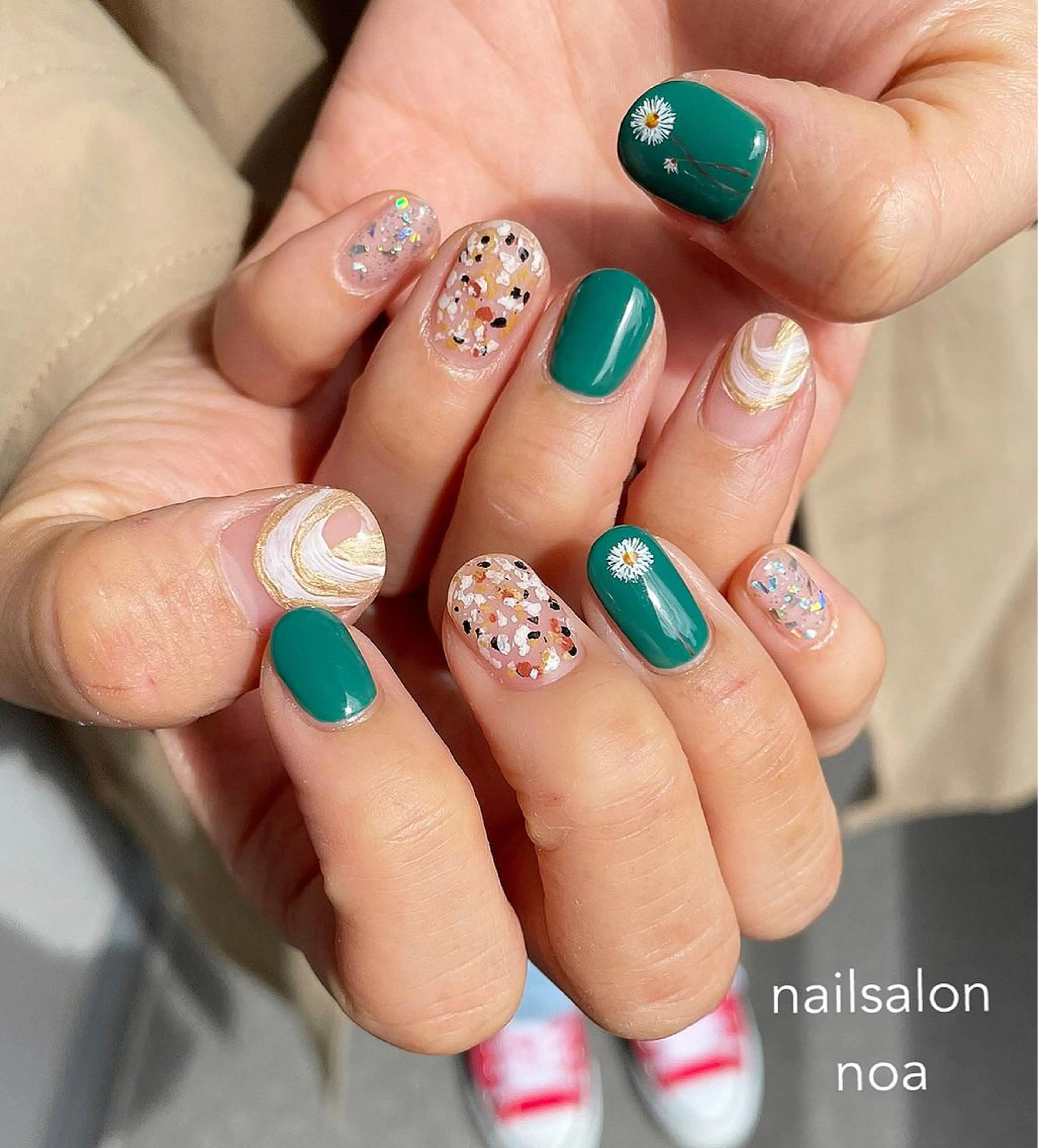 ネイル アートネイル オーロラネイル カジュアル ジェルネイル 氷ネイル・うるうるネイル nailsalon noa所属・nailist sakiのネイルデザイン