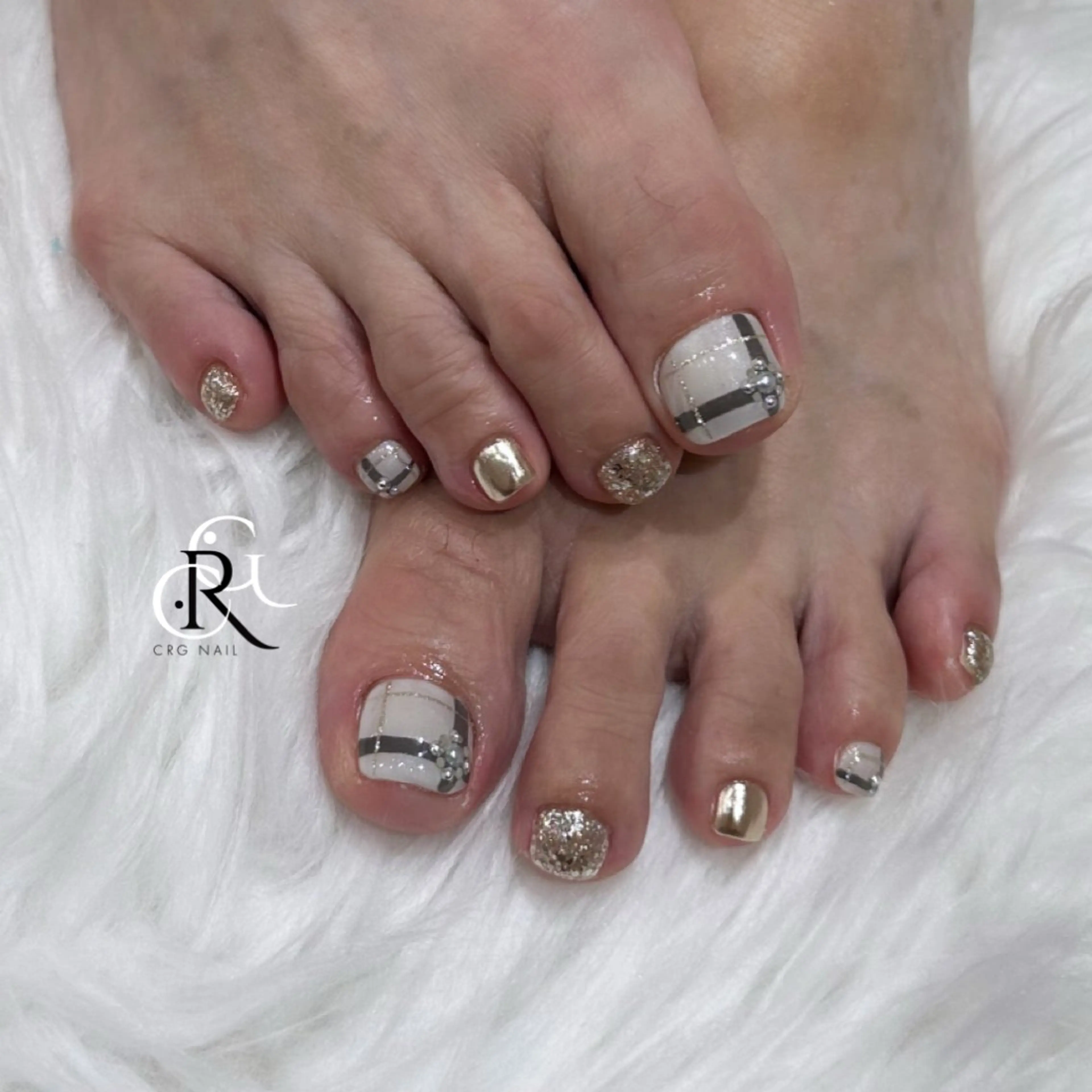 ネイル フットネイル フットネイル 美フォルム✨ CRG RURIのネイルデザイン