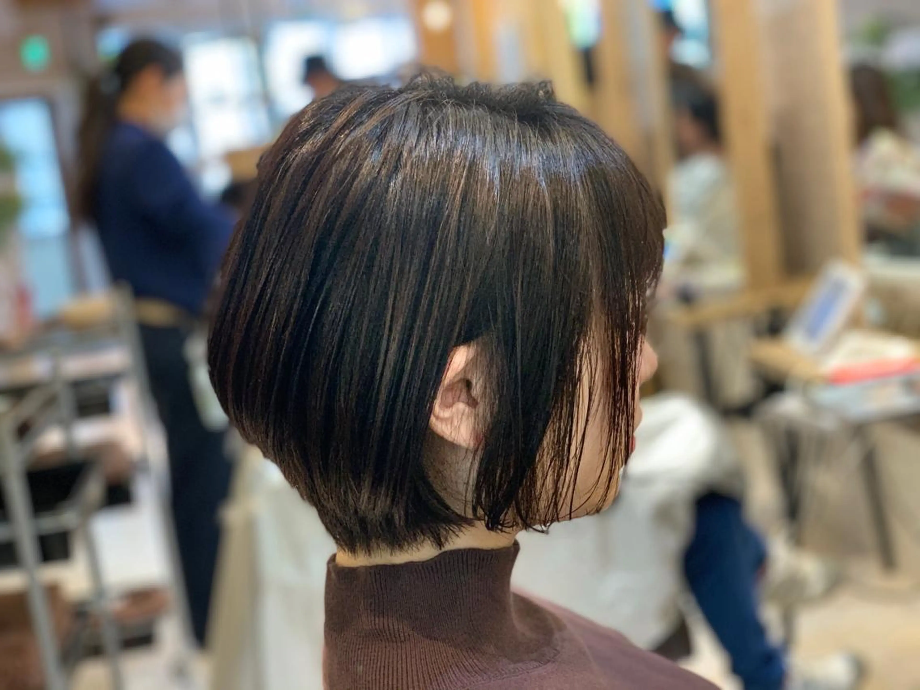 ショート hoNua. 栄/透明感カラーのヘアスタイル
