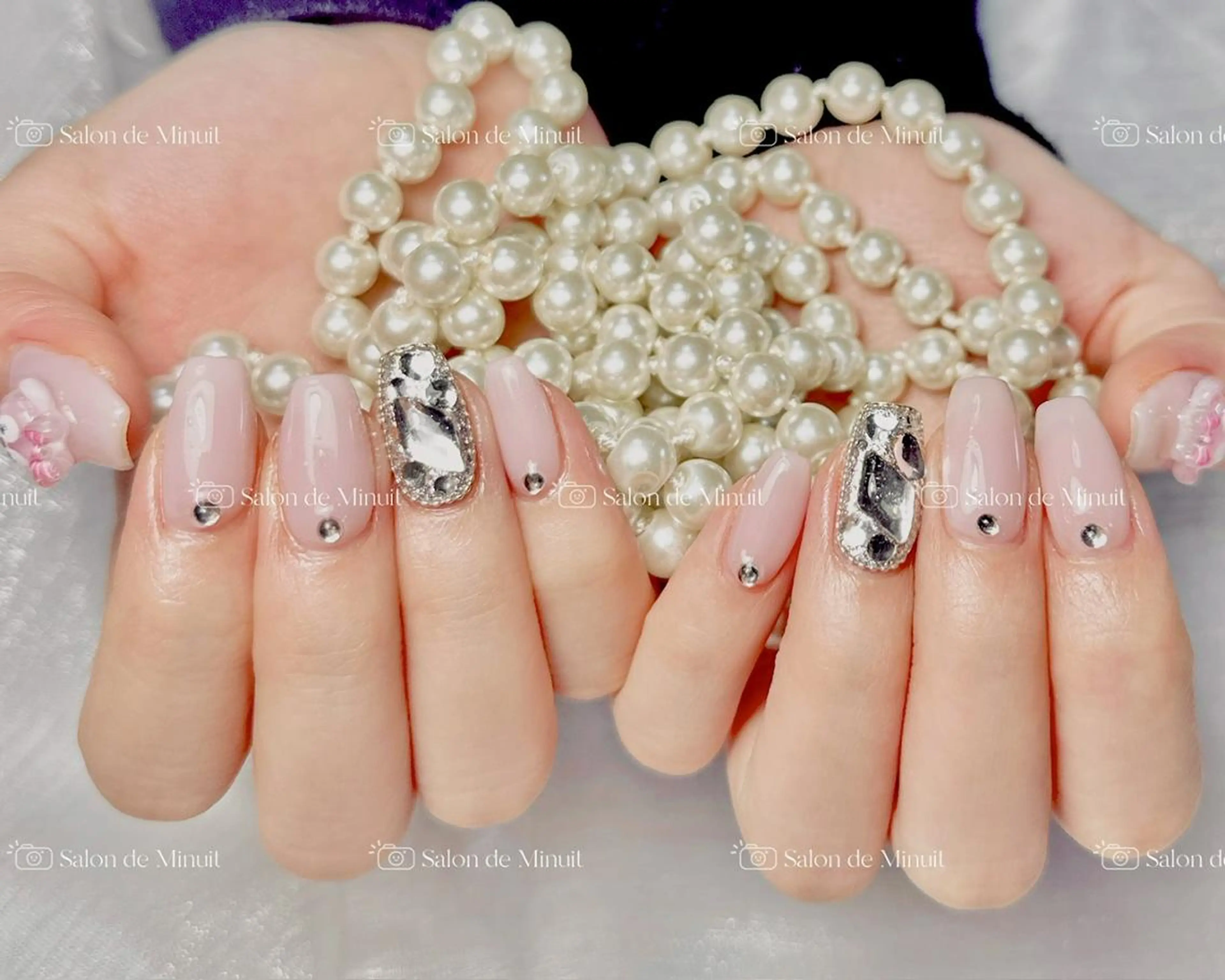 ネイル Salon de Minuit🦩のネイルデザイン