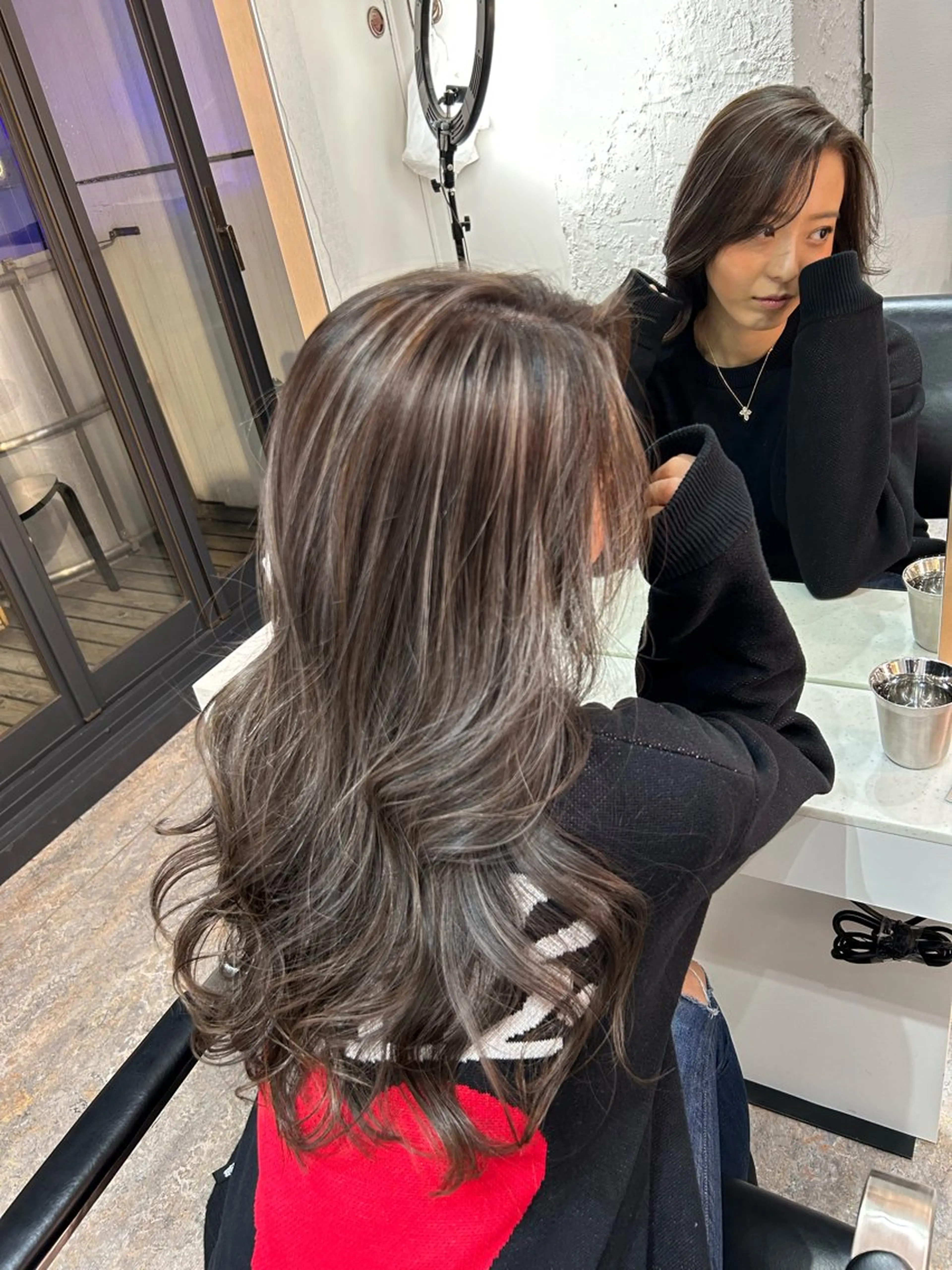 セミロング カラー グレージュ ヘアカラー トリートメント レイヤーカット BLend 渋谷のヘアスタイル