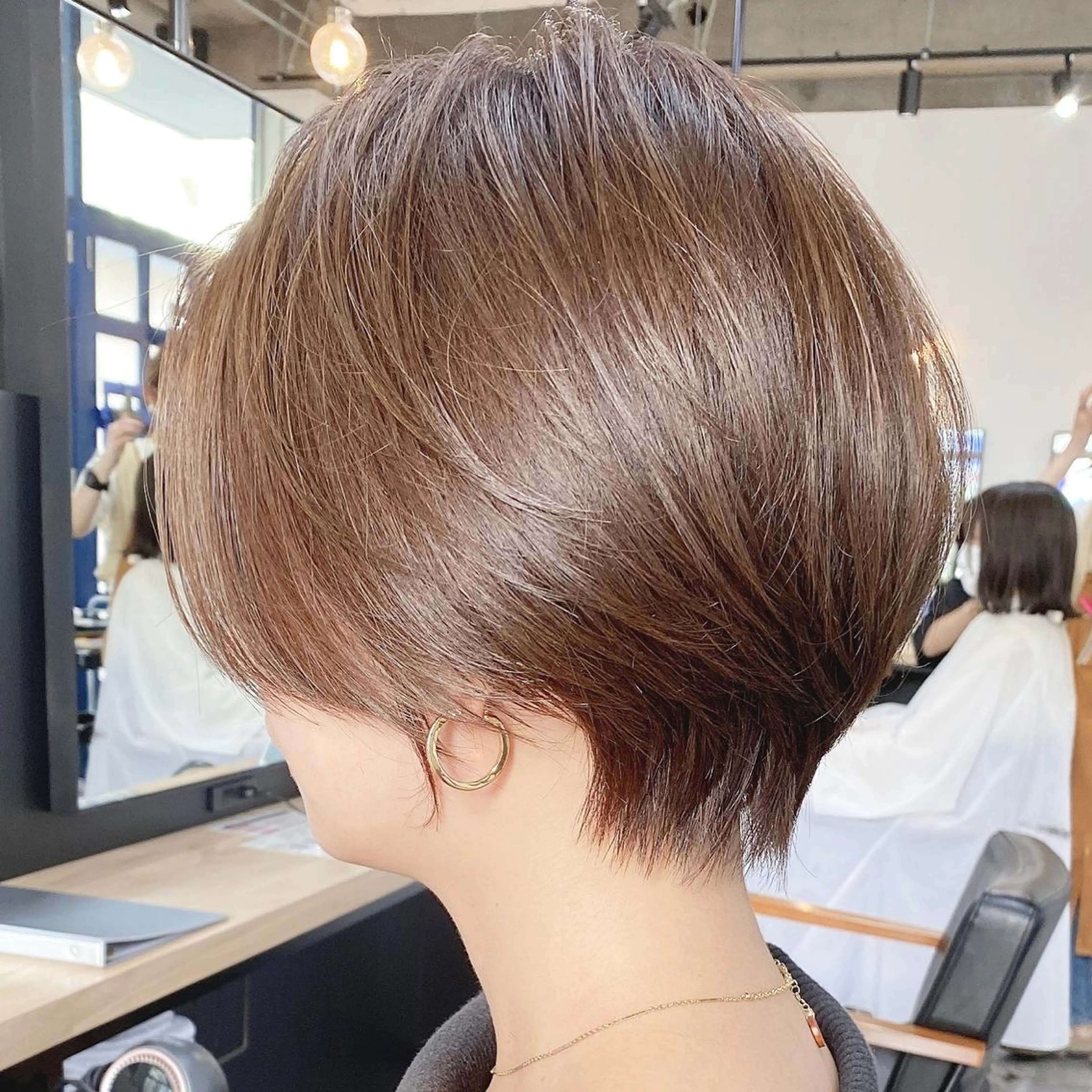 小顔矯正カット＋最高級Aujuaトリートメントの写真