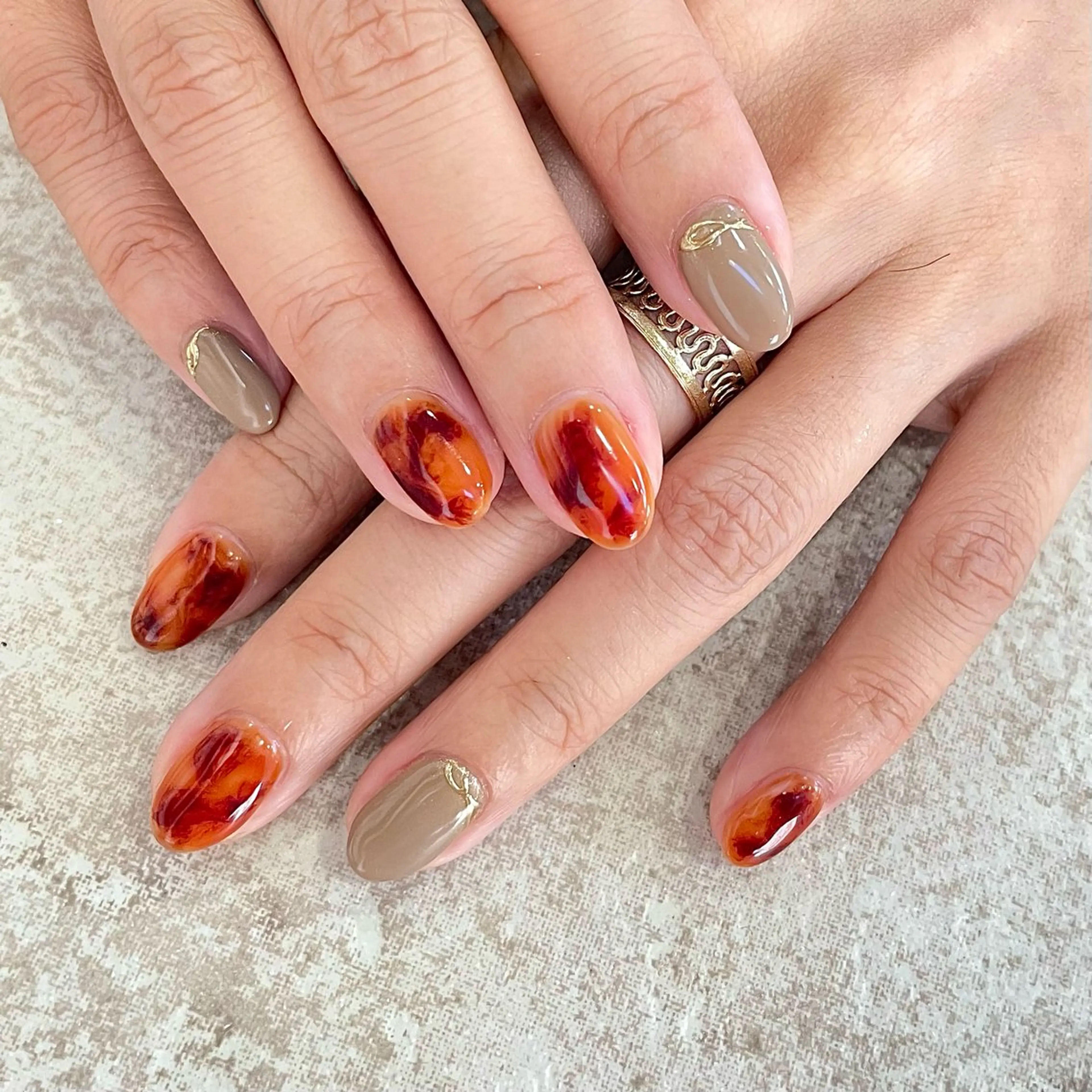 ネイル べっ甲ネイル ハンドネイル nailsalon amity🌿池田のネイルデザイン