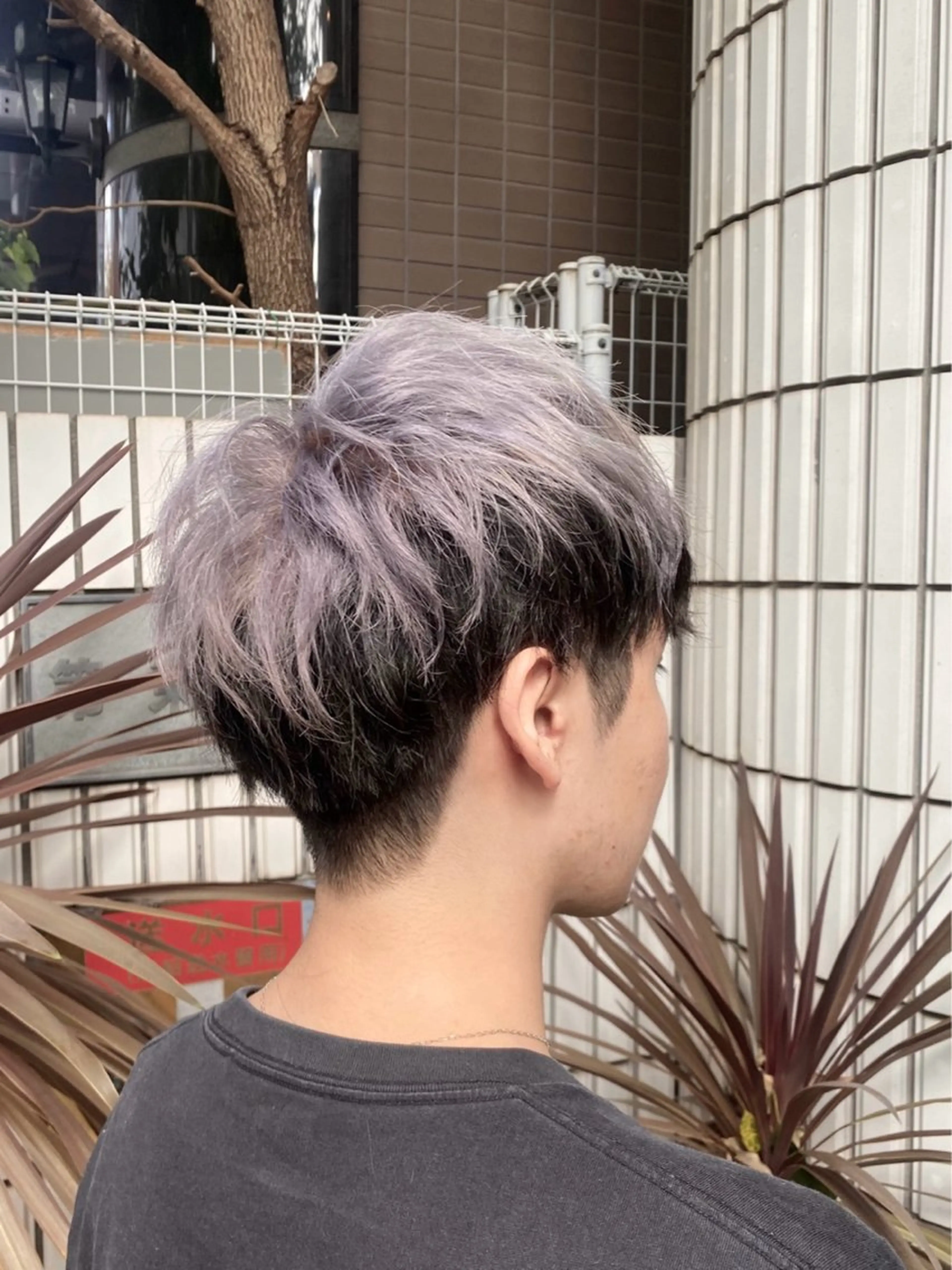 カラー メンズ ツートーンカラー motel所属・モデルや芸能人も通う ✨マンツーマンサロンのヘアスタイル