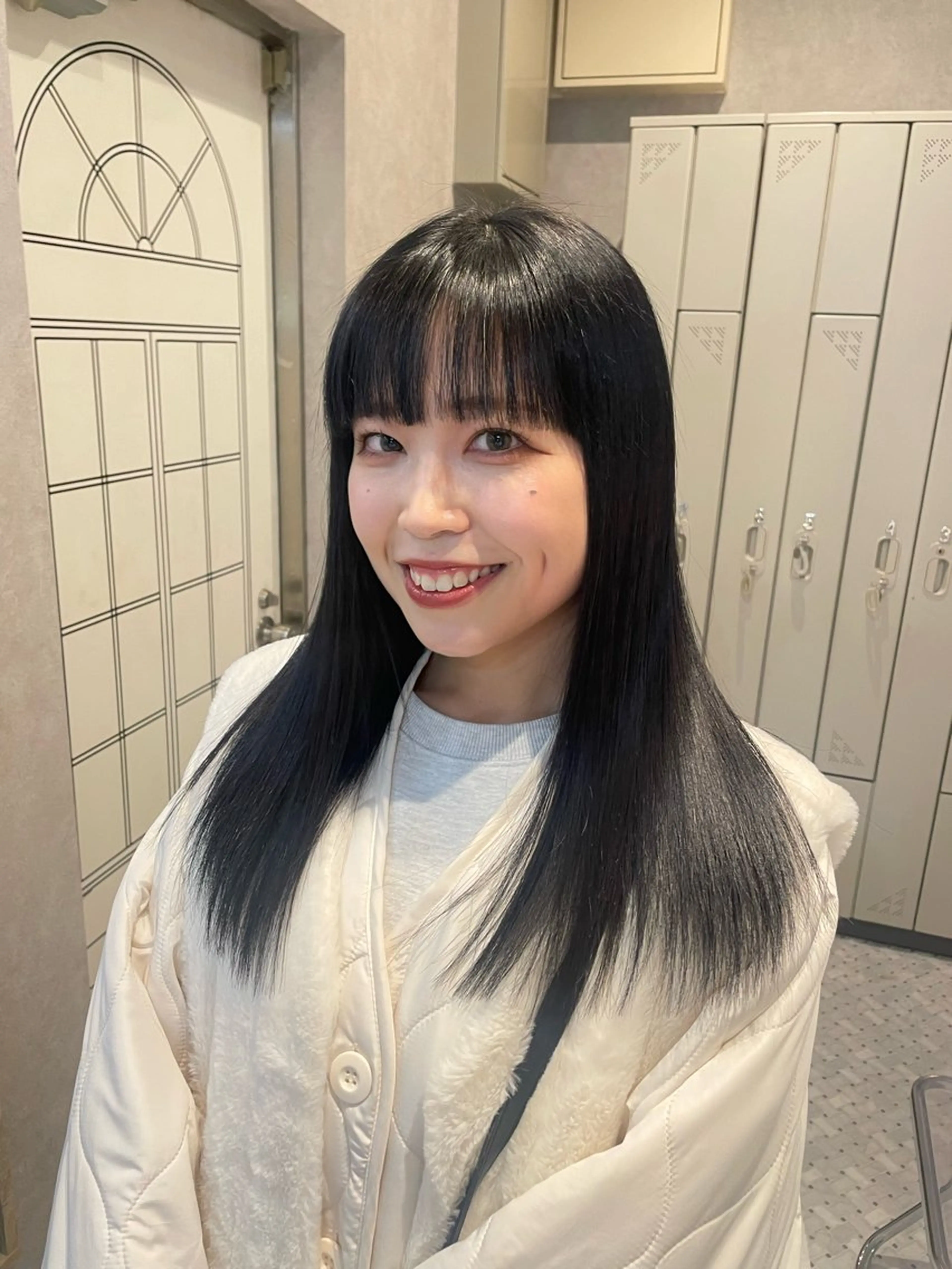 セミロング 女性スタイリスト専門サロン Zina 天神西通り所属・艶髪韓国ヘア MANAMI🎀のヘアスタイル