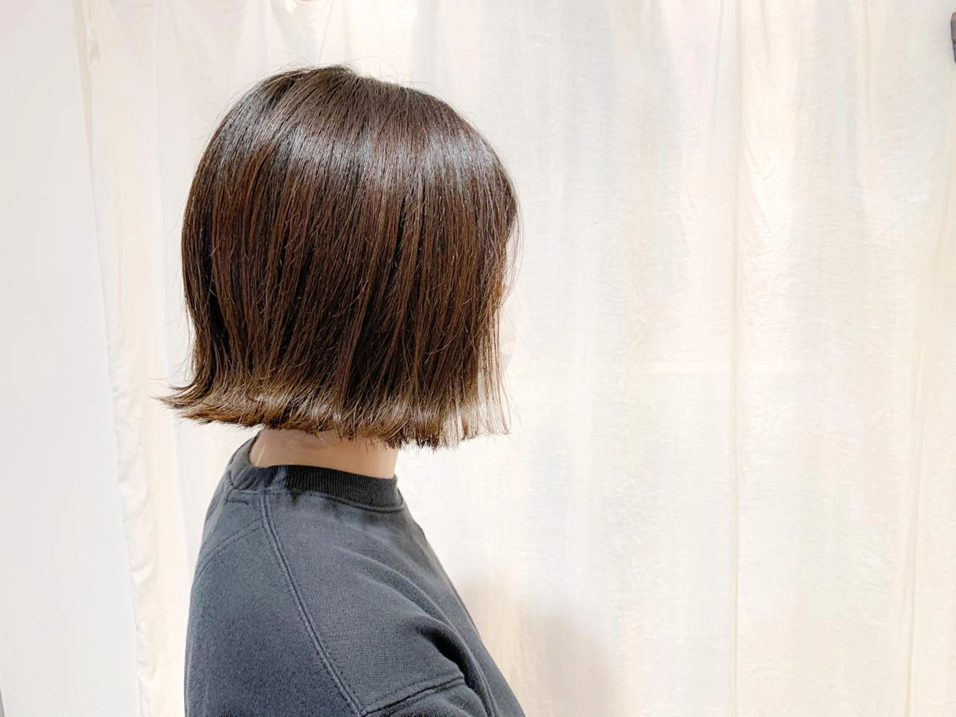 ミディアム 切りっぱなしボブ ボブ 伊藤 康乃のヘアスタイル
