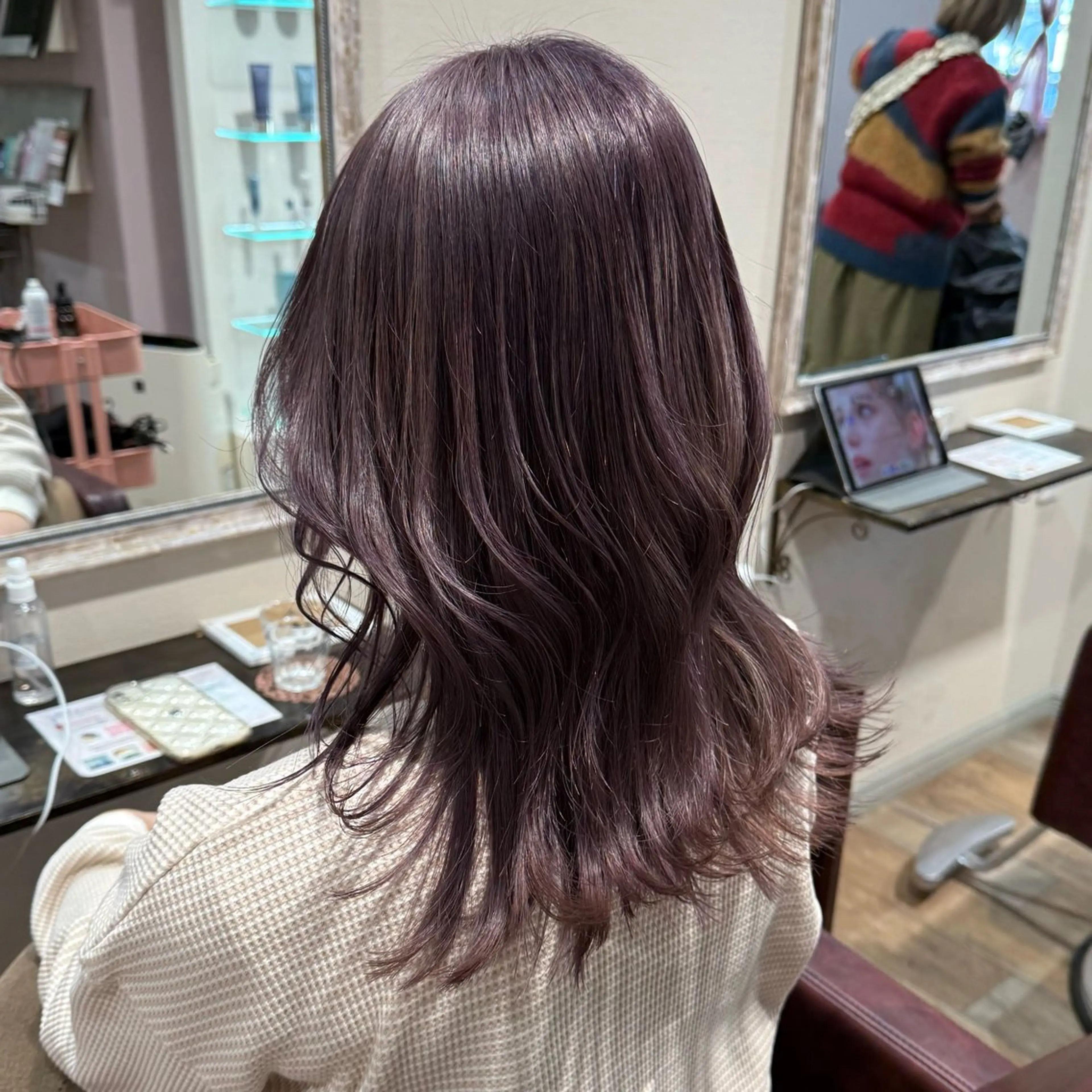 ミディアム カラー カット ヘアカラー トリートメント 柔らかいcolor ￤韓国￤🩰マユ🩰のヘアスタイル