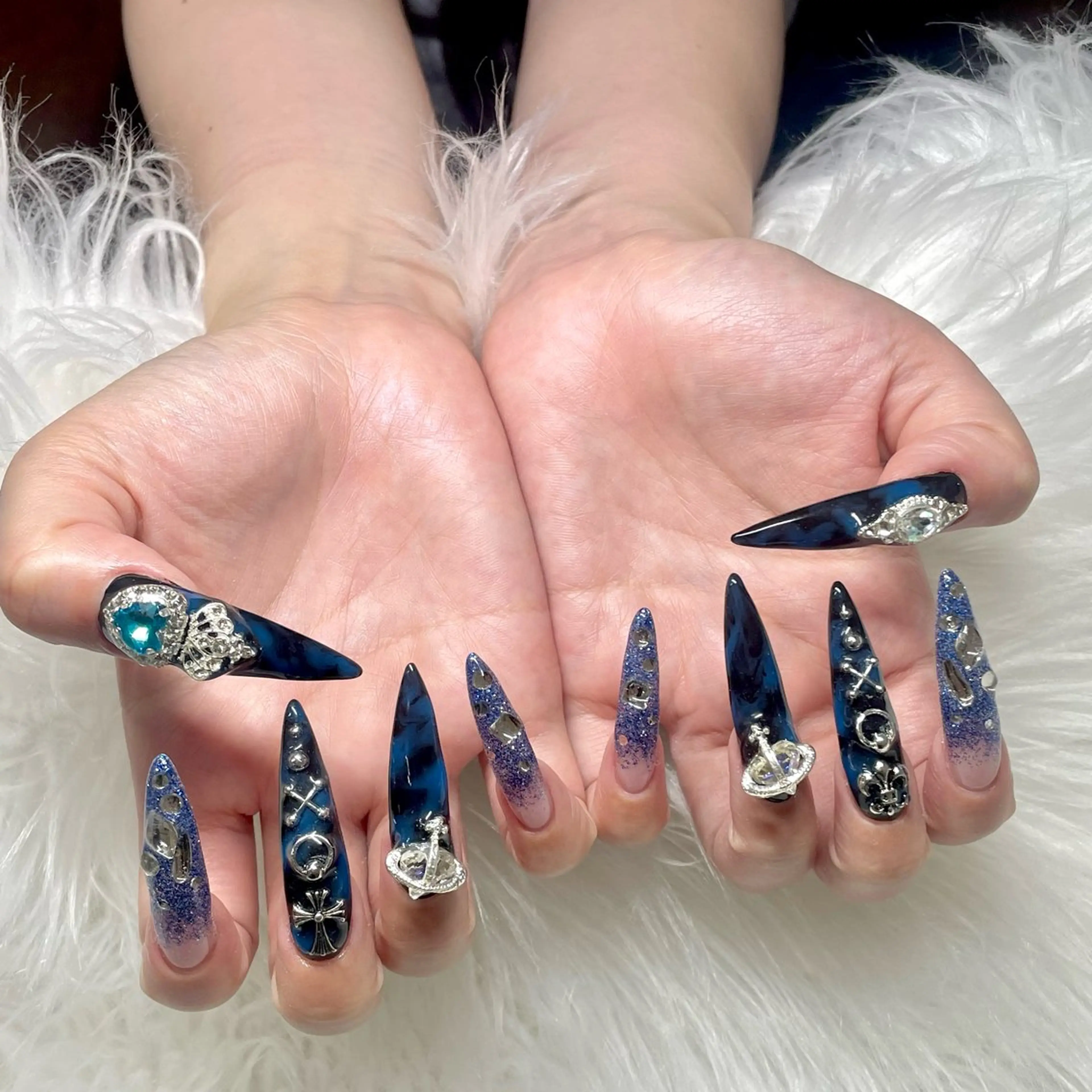 ネイル ハンドネイル オーロラ所属・YUI nailのネイルデザイン