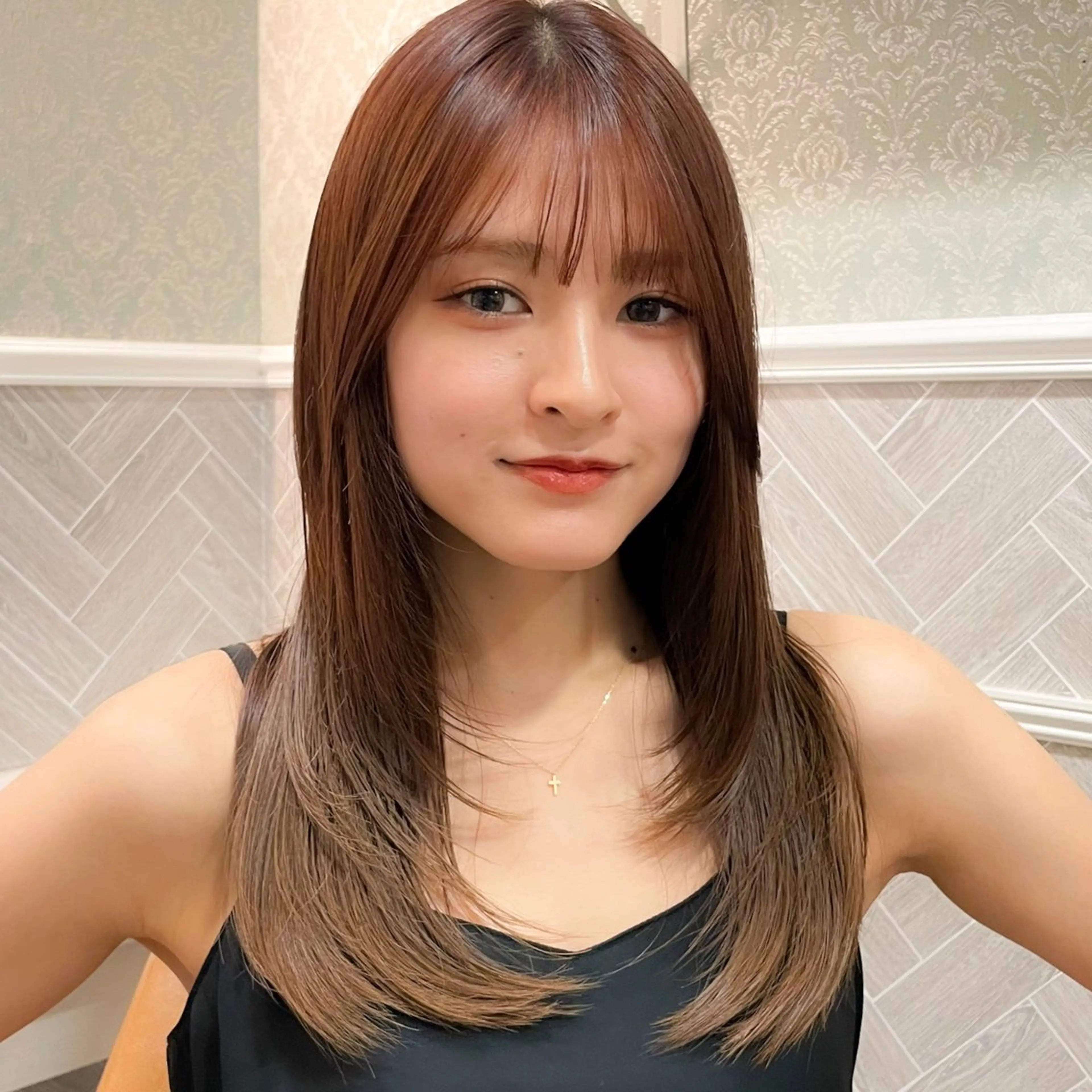 ロング 髪質改善 韓国風ヘア レイヤーカット ロング 縮毛矯正 カット 縮毛矯正 トリートメント 美髪縮毛矯正🤍 髪質改善/Shinaのヘアスタイル