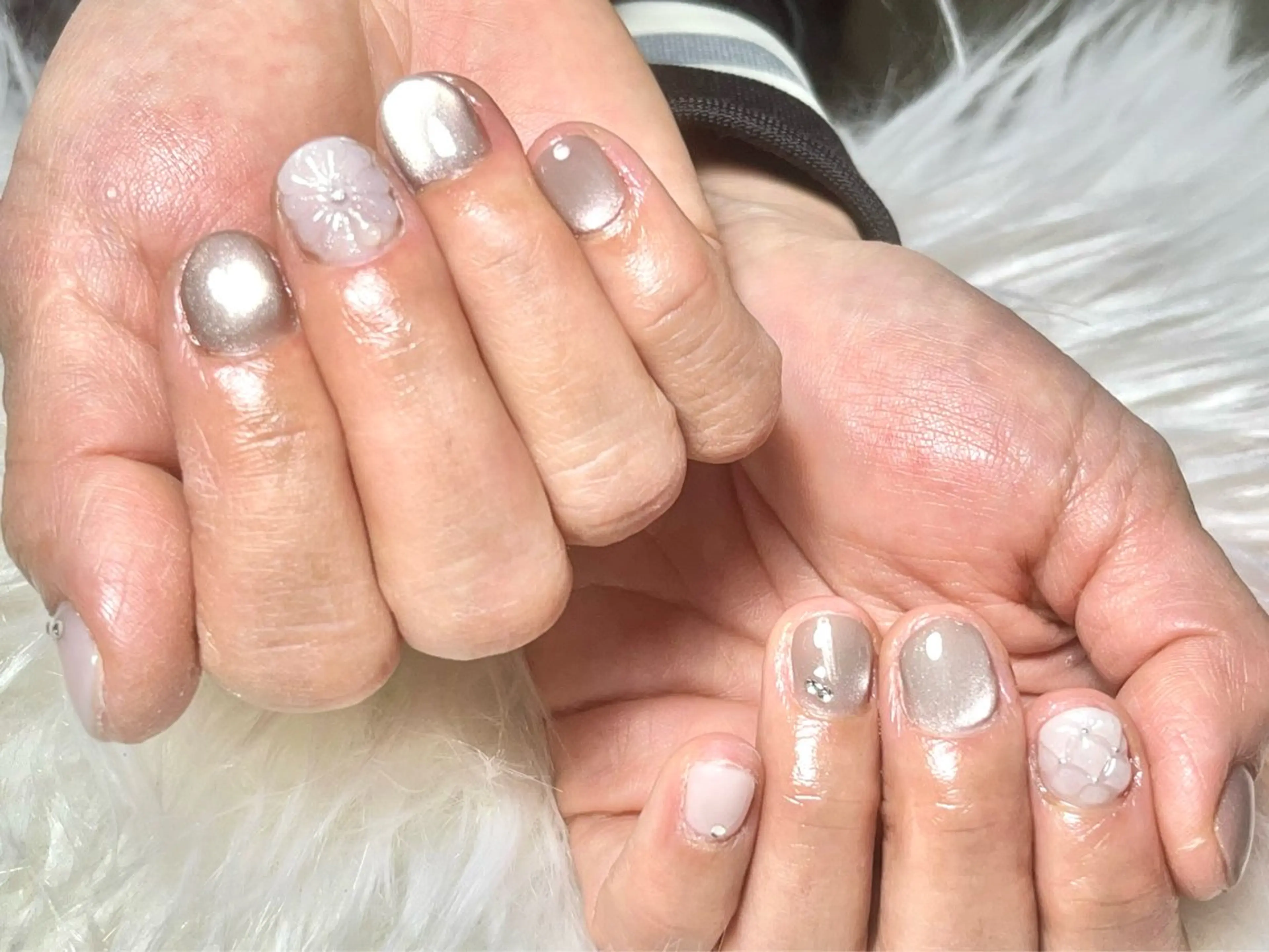 ネイル hohomi .のネイルデザイン