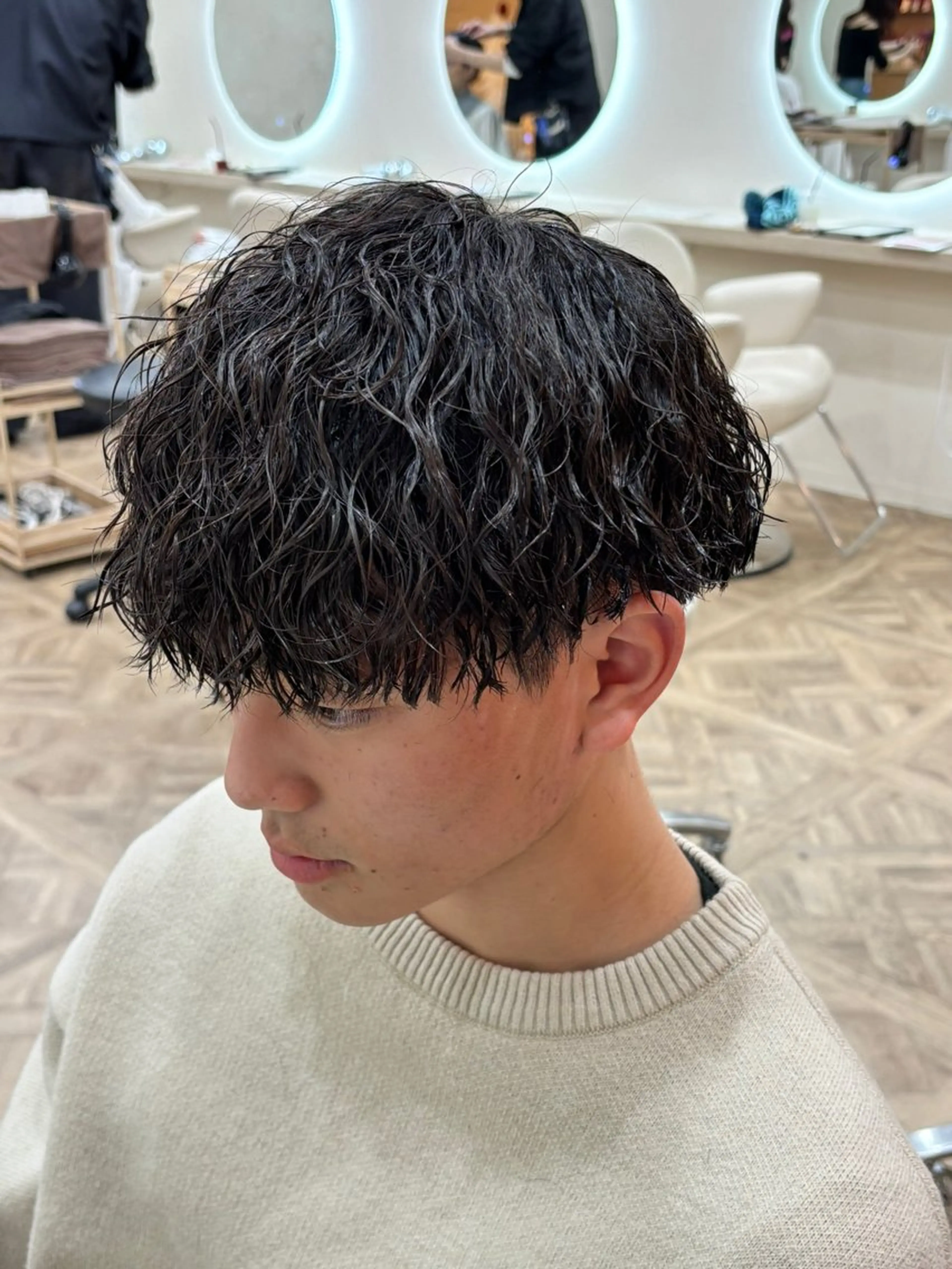 ショート パーマ メンズ カット パーマ トリートメント パーマ職人DAIKI ツイスパ/波巻きのヘアスタイル