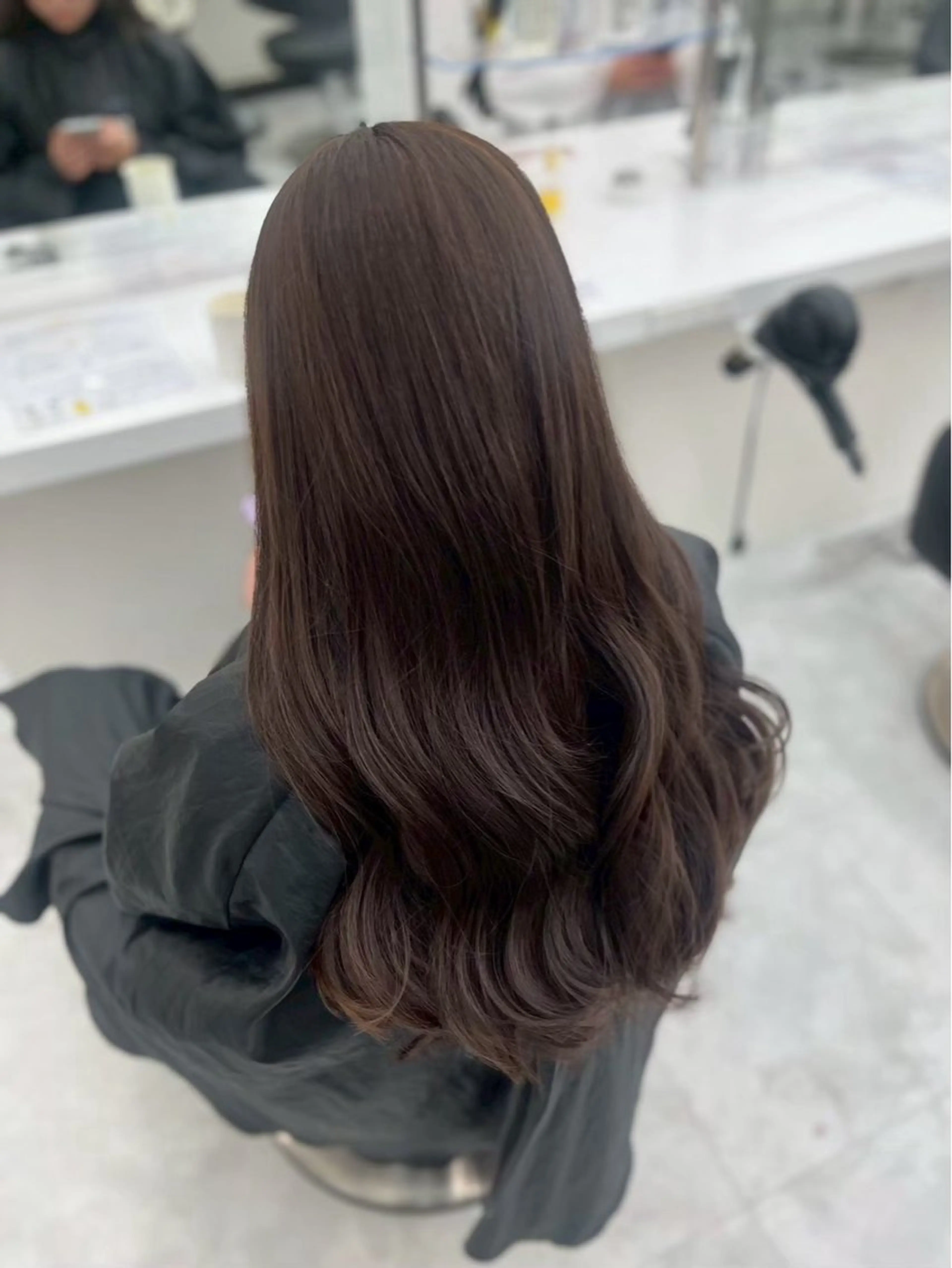 カラー 髪質改善 ヘアカラー トリートメント 🤍赤みのない透明感 カラー🤍MEIのヘアスタイル