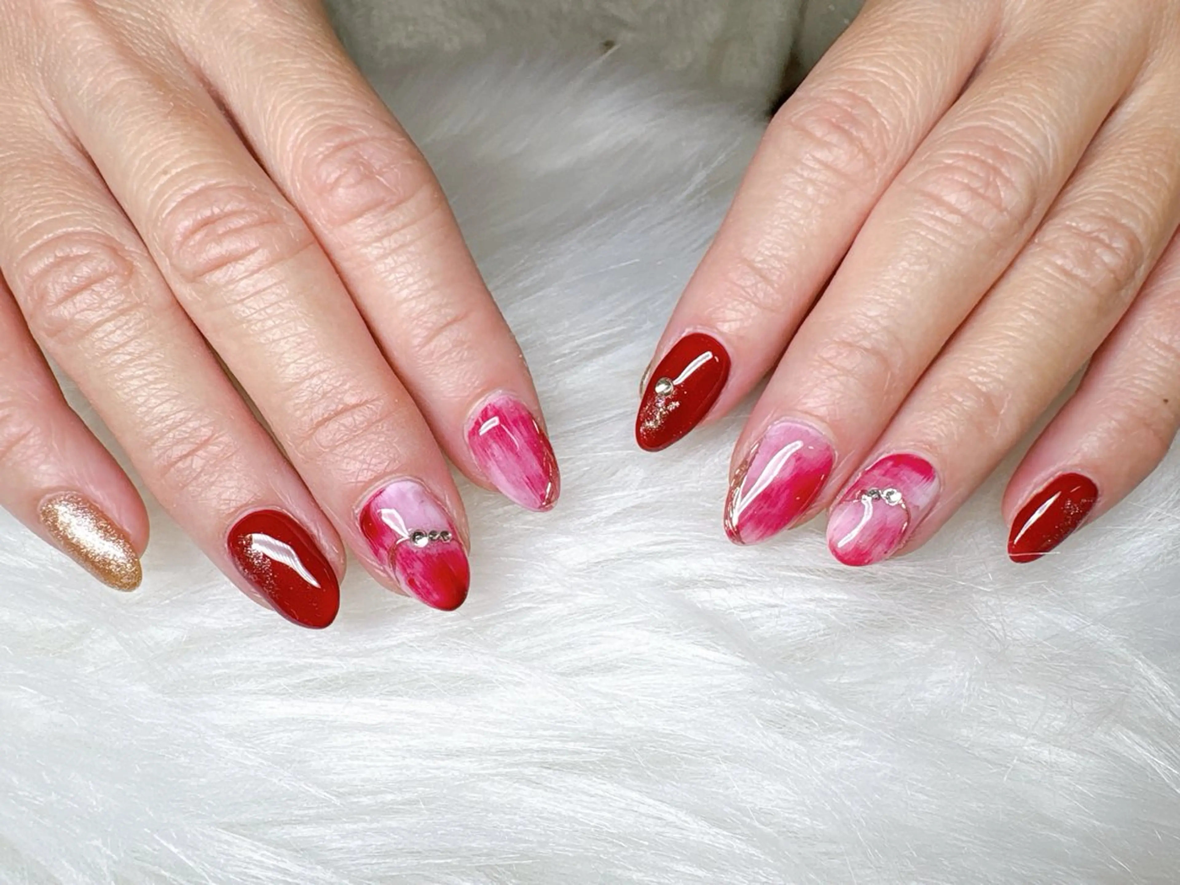 ネイル ECLAT エクラ所属・寺山 千鶴のネイルデザイン