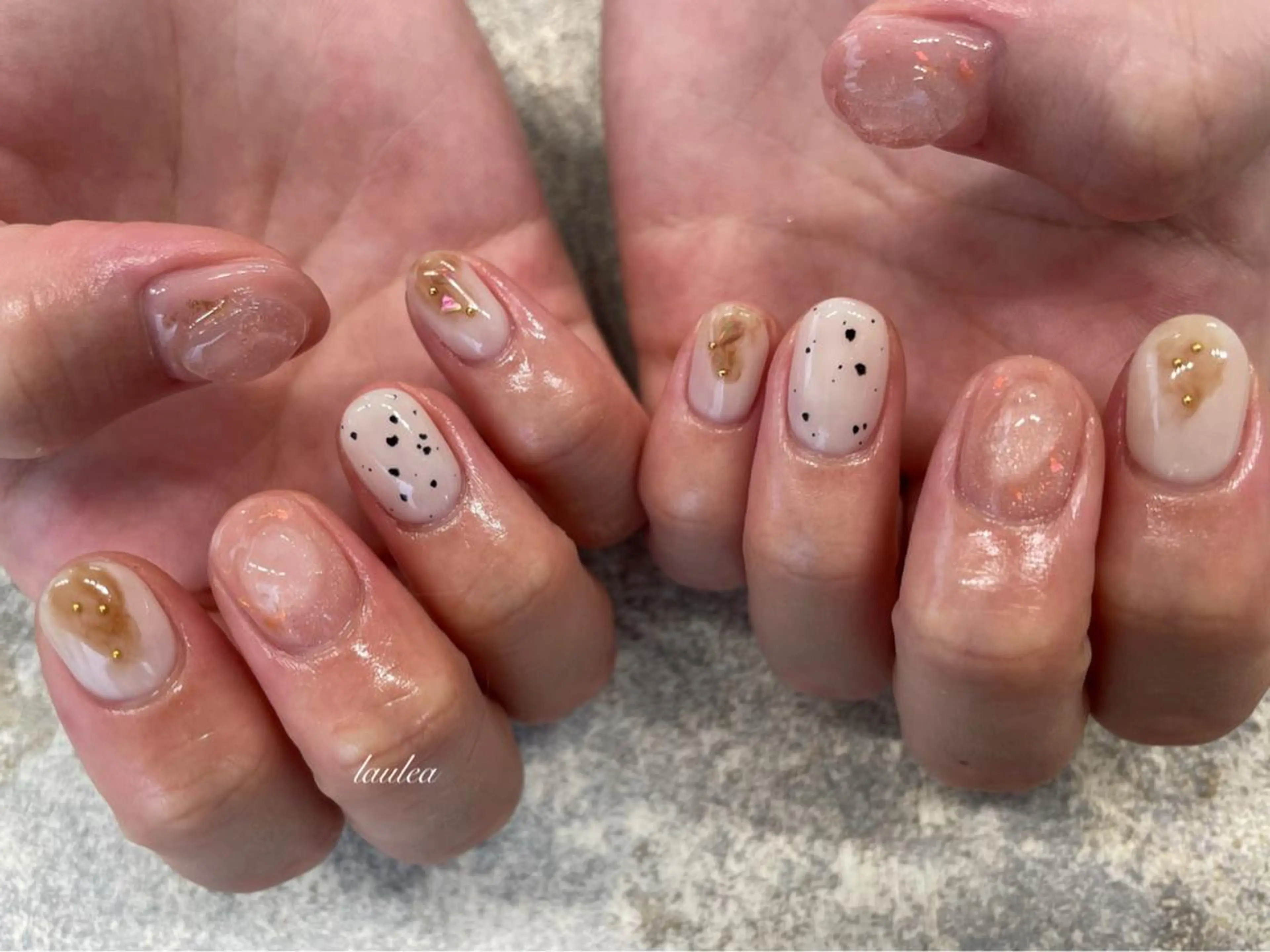 ミディアム ハンドネイル nagase yumiのネイルデザイン