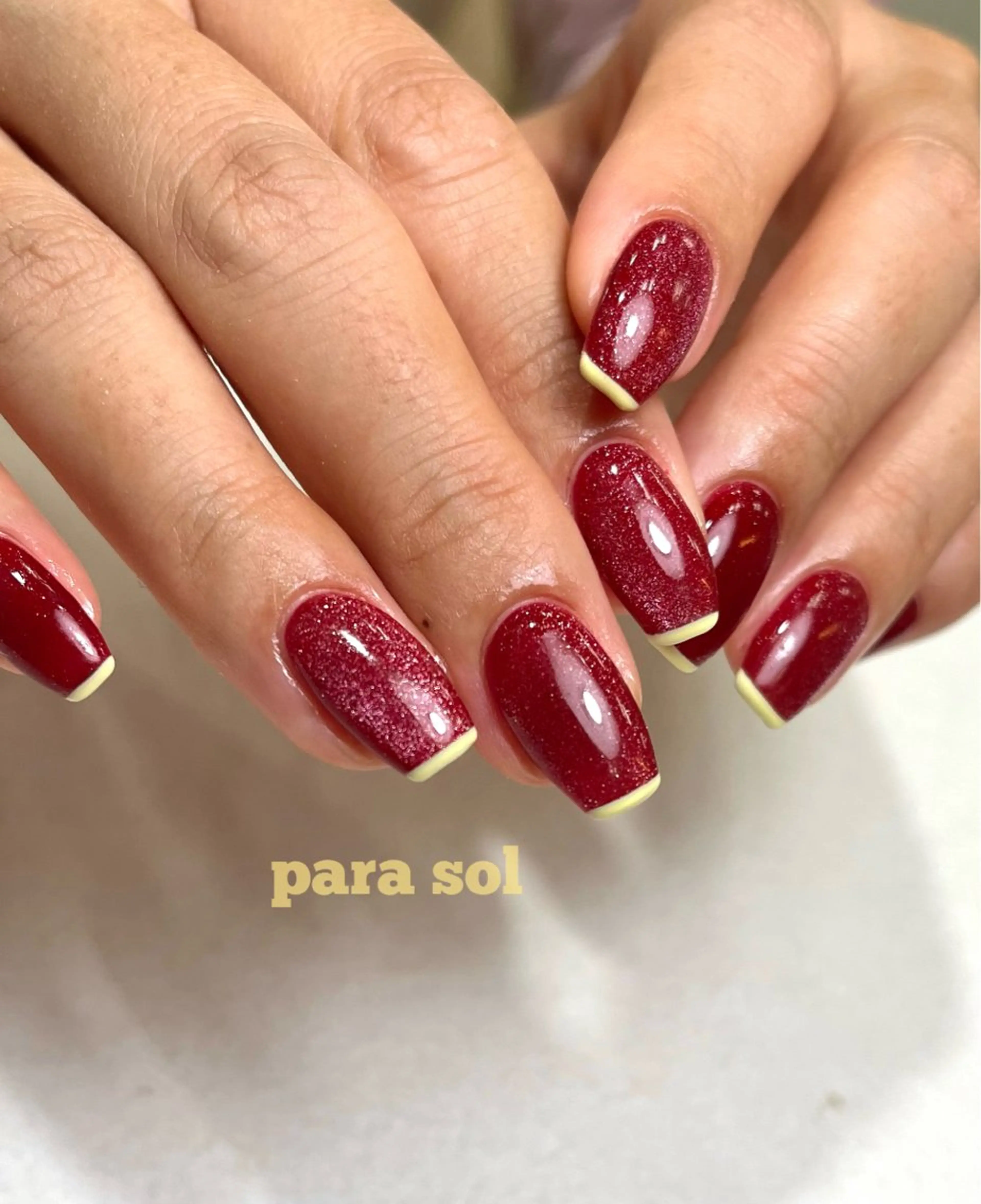 ネイル フレンチネイル ジェルネイル マグネットネイル パラジェル 赤色 ハンドネイル para ☀︎ sol by BECK所属・Para Sol nail　Maoのネイルデザイン