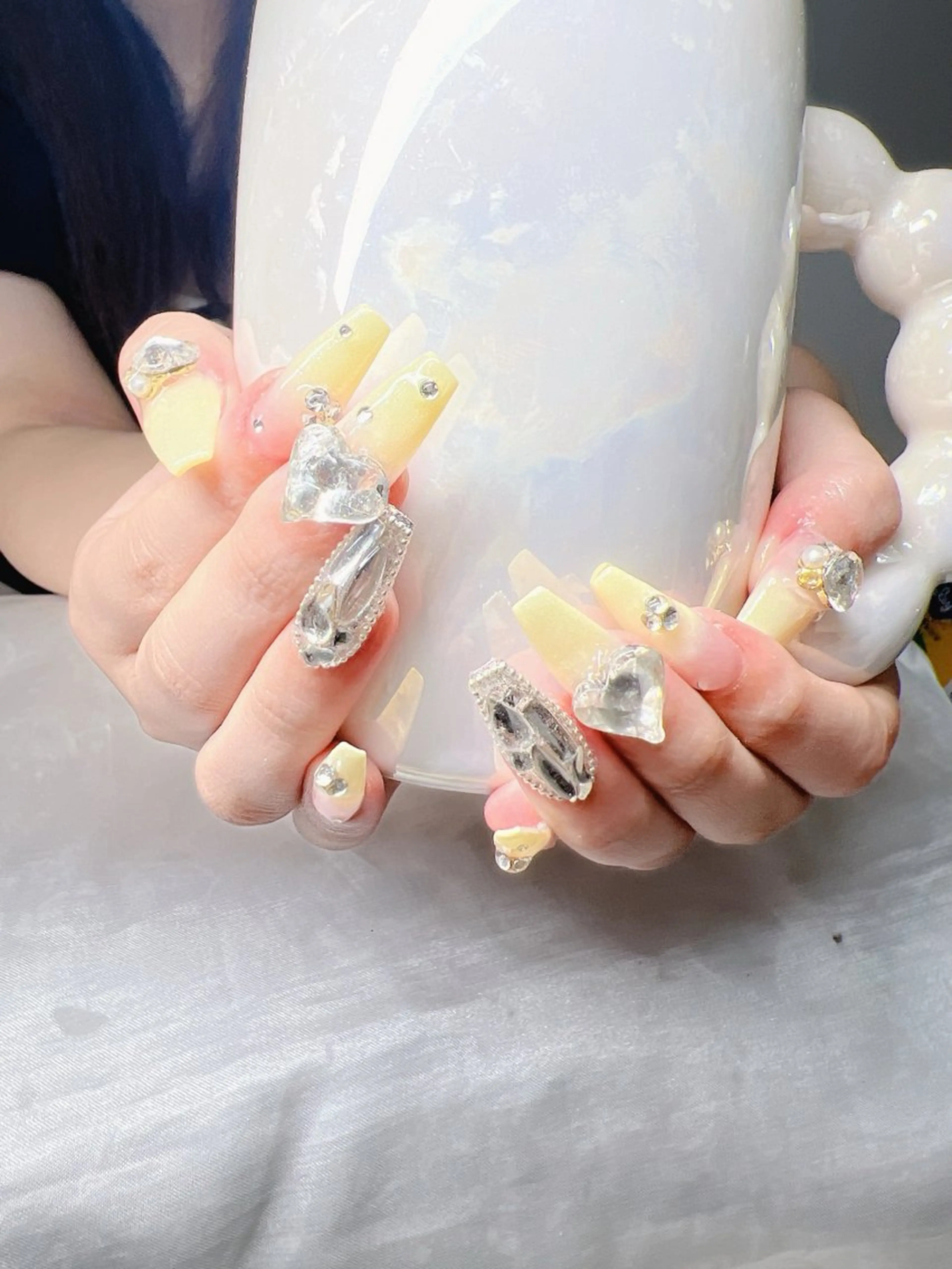 ネイル 長さ出し グラデーション 卒業式 キラキラネイル マグネットネイル ハンドネイル Lee Nailsのネイルデザイン