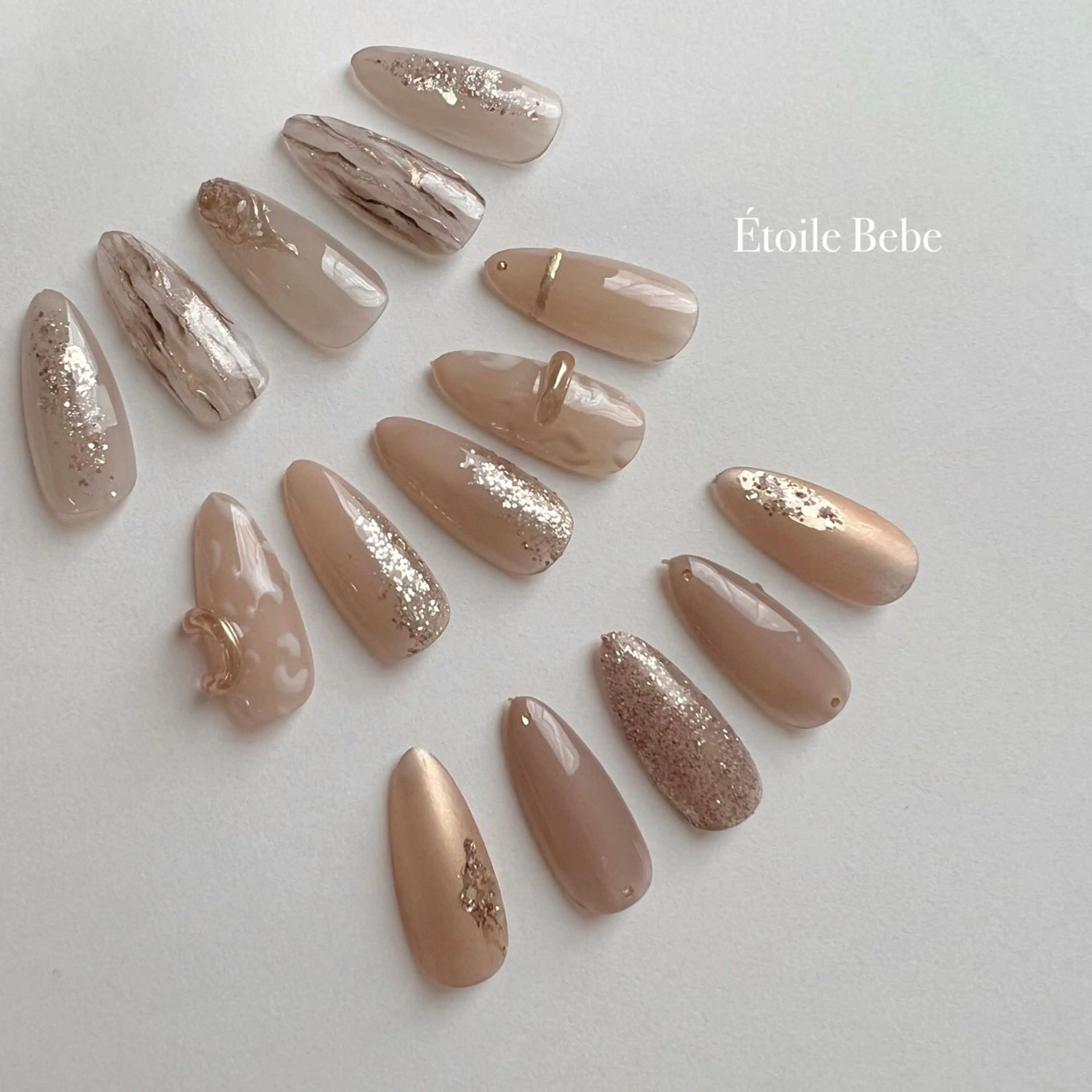 ネイル ニュアンスネイル 冬ネイル ハンドネイル フットネイル Étoile Bebeのネイルデザイン