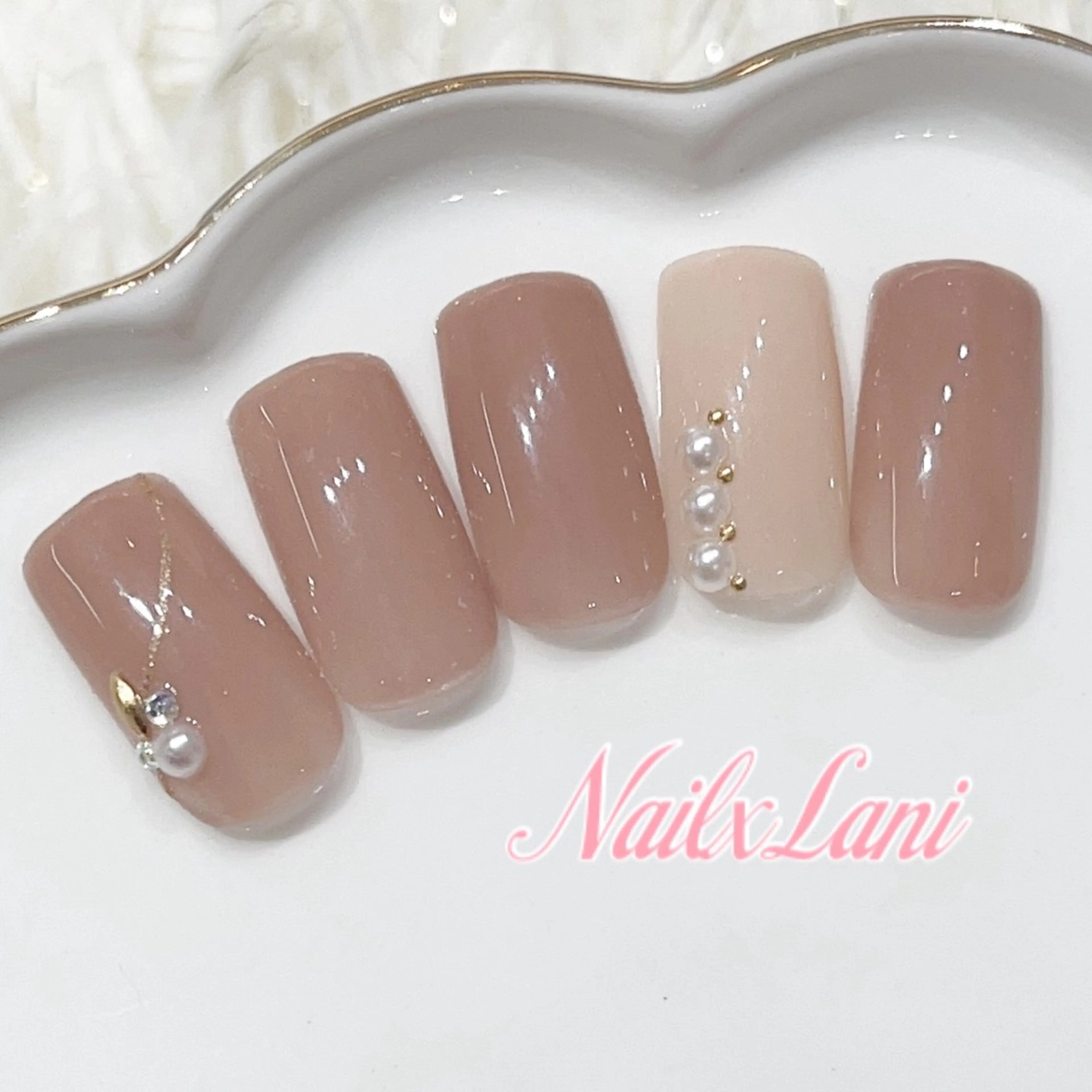 ネイル 練馬駅近ネイルラニ 不細工爪90分で美爪のネイルデザイン