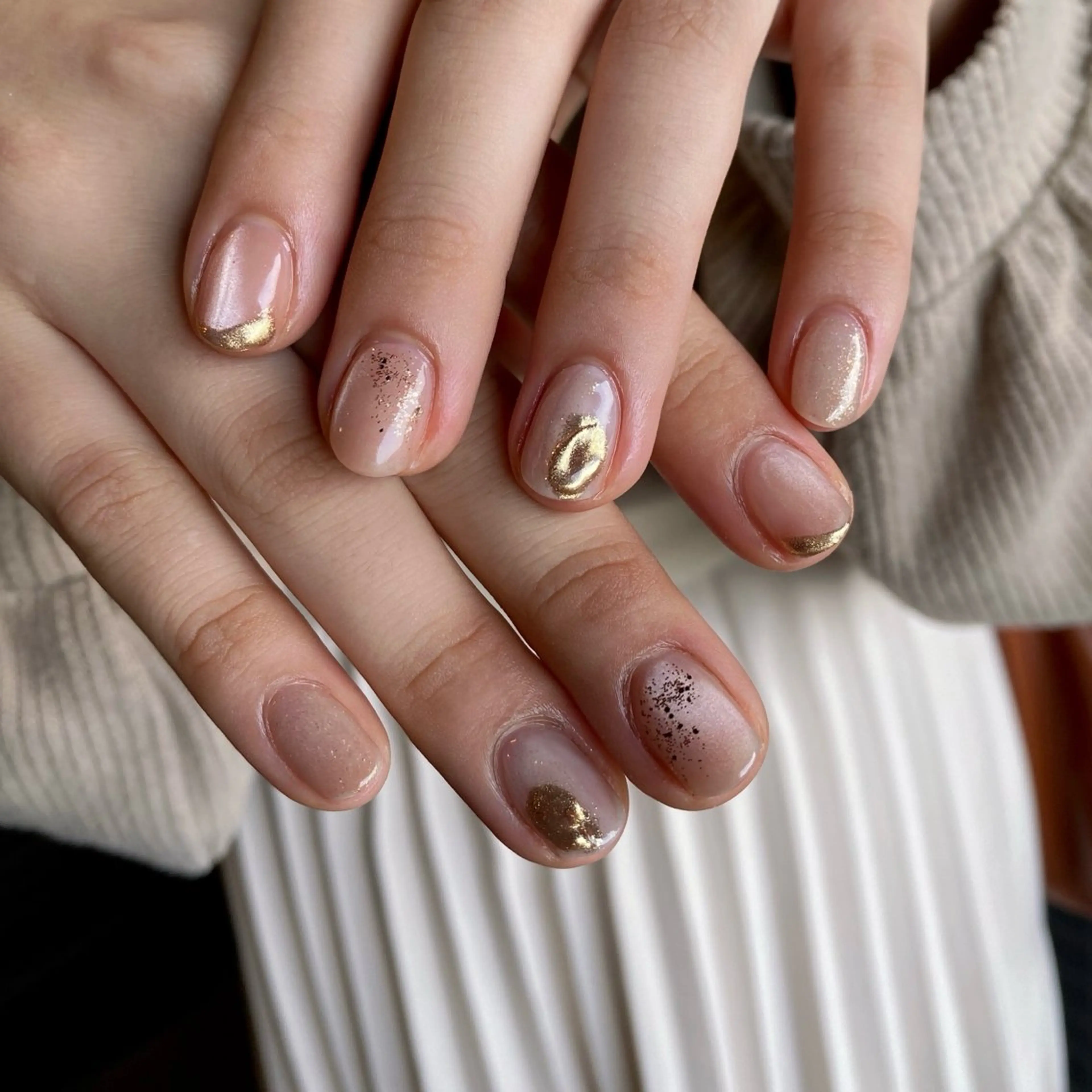 ネイル マグネットネイル ミラーネイル ニュアンスネイル nail amuseのネイルデザイン
