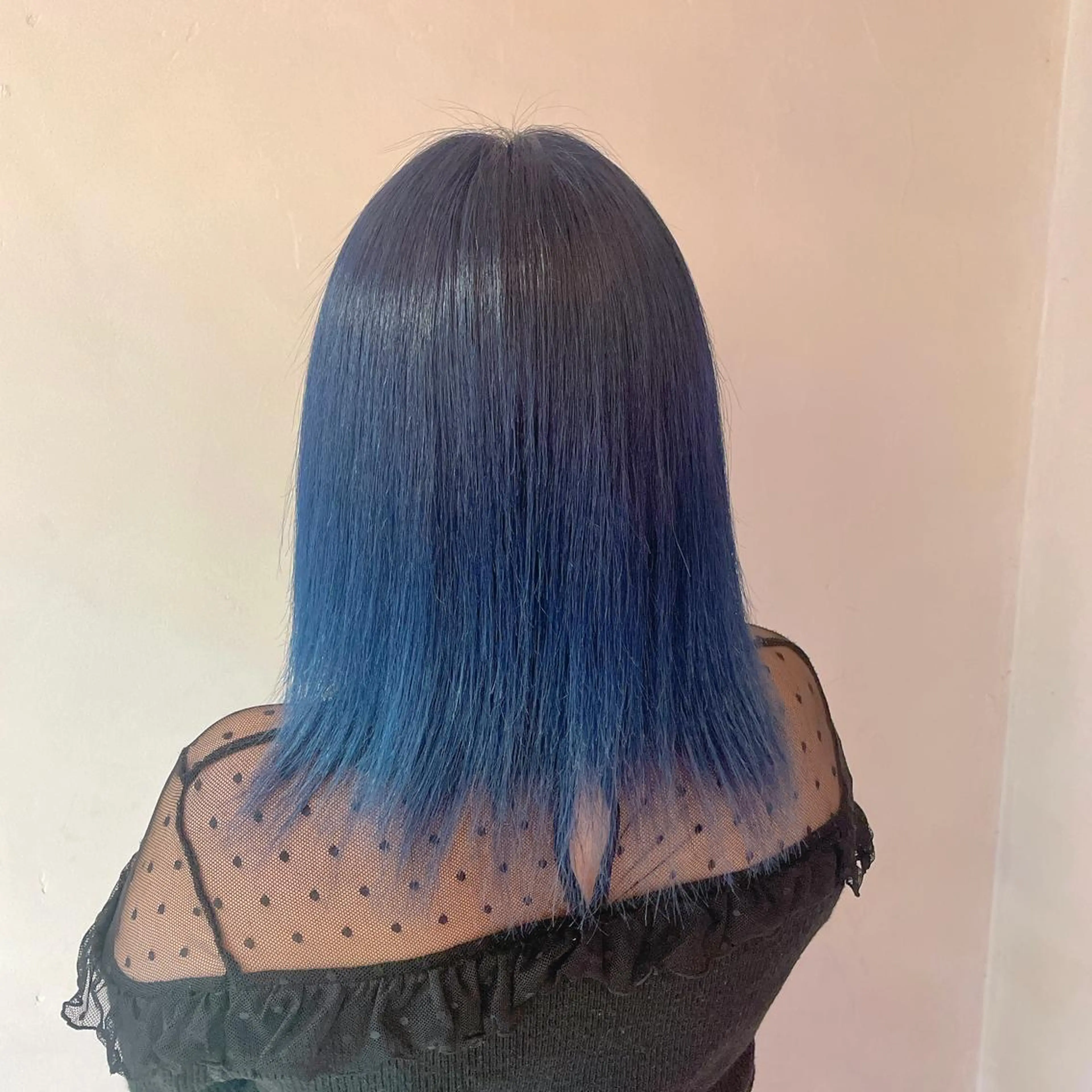 ミディアム カラー バレイヤージュ ブリーチ ブルーカラー ケアブリーチ ダブルカラー ヘアカラー トリートメント デザインカラー髪質 改善Lilithのその他イメージ