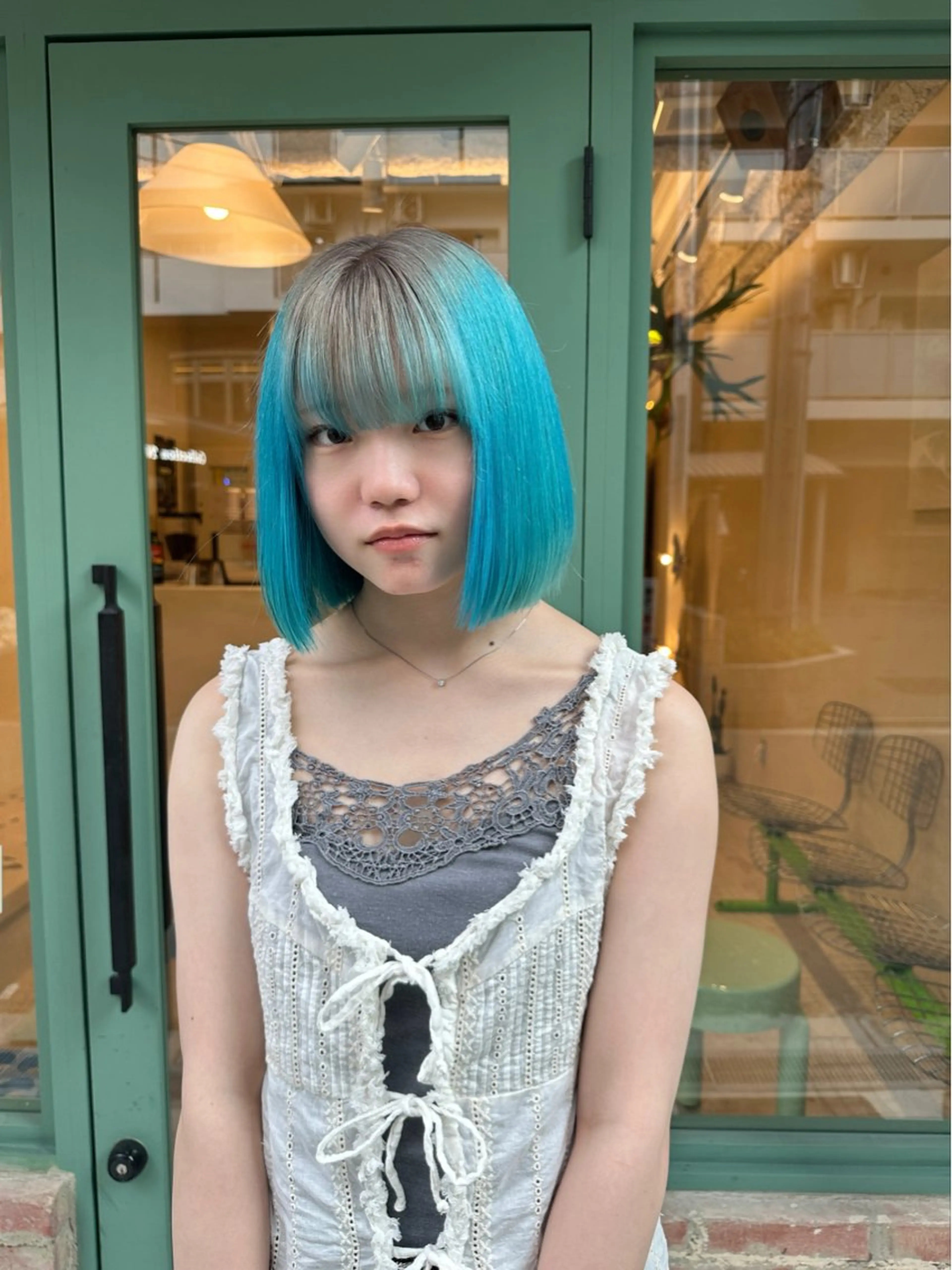 ショート カラー ハイトーンカラー SALOWIN  梅田茶屋町店所属・梅田/ベージュカラー /ブリーチカラーのヘアスタイル