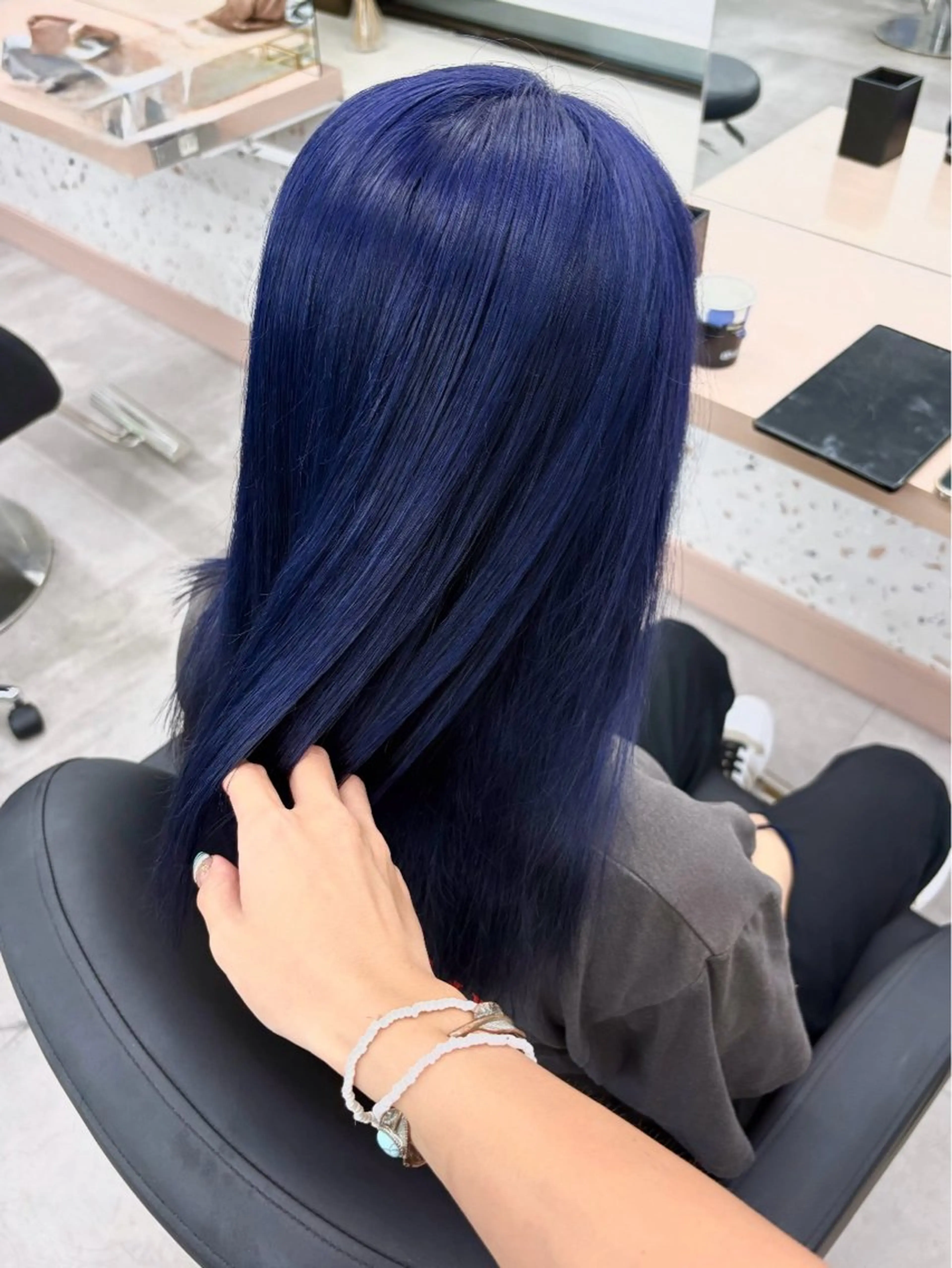 セミロング カット ヘアカラー トリートメント Ⓜ︎iyu🌊/ハイ ライト/海外風カラーのヘアスタイル