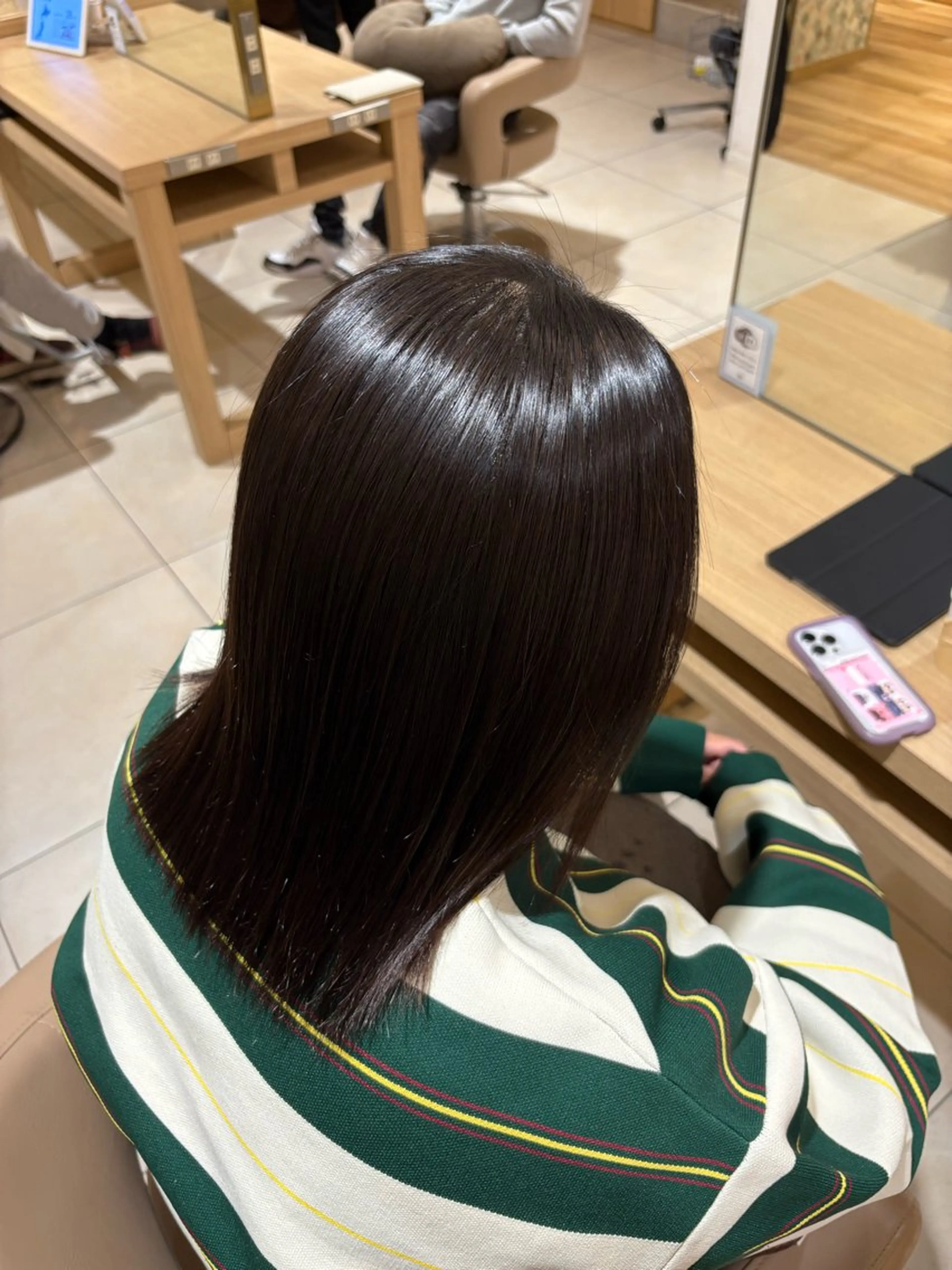 セミロング 縮毛矯正 加藤 いくみのヘアスタイル