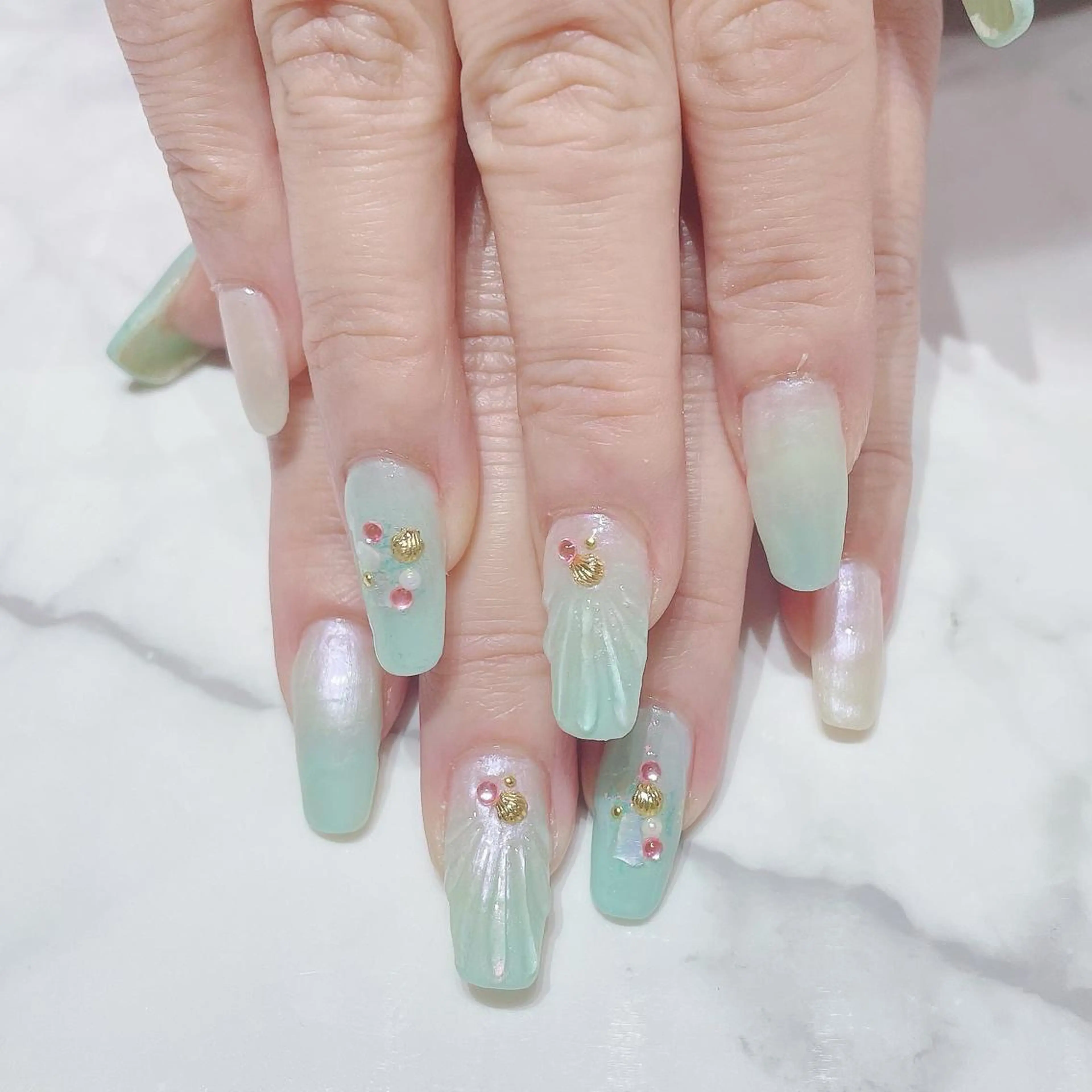 ネイル ハンドネイル ネイルサロン Belleのネイルデザイン