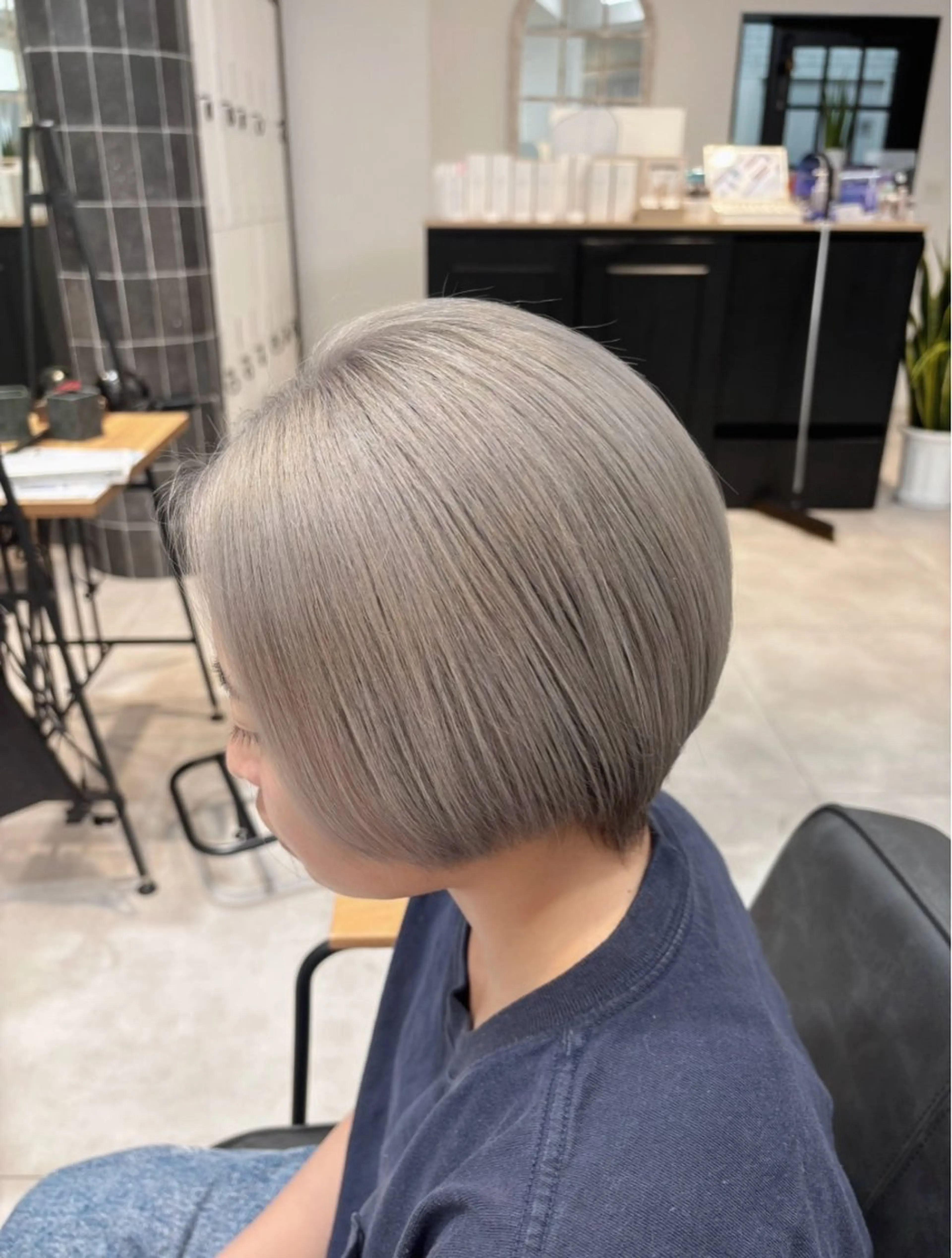 ショート くびれヘア 顔周りカット 韓国風ヘア レイヤーカット Lian by Allure所属・韓国巻き/艶髪 あいとのヘアスタイル