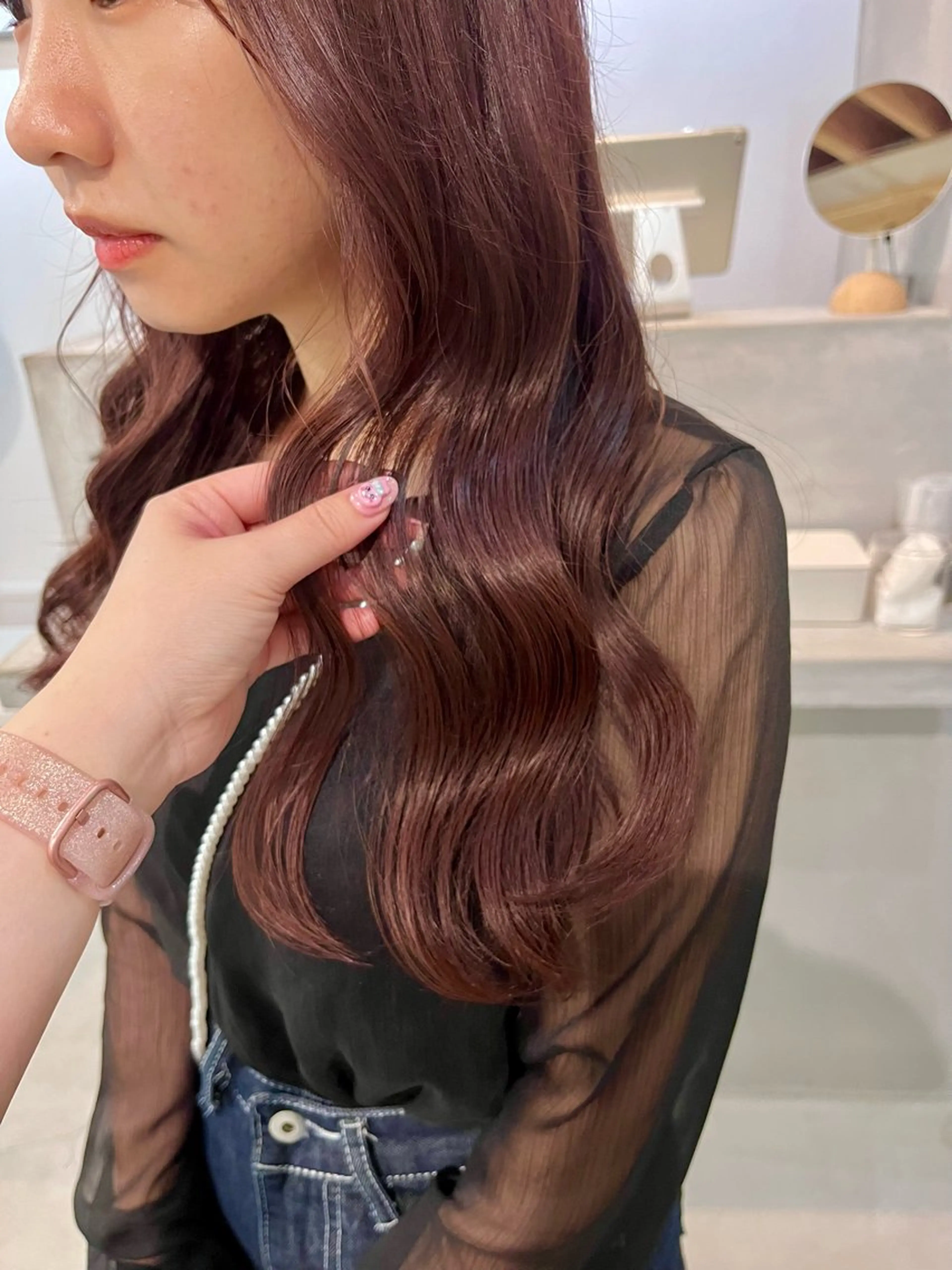 ロング カラー ブリーチ ブリーチなしカラー ピンクカラー ブリーチなしカラー レイヤーカットのヘアスタイル