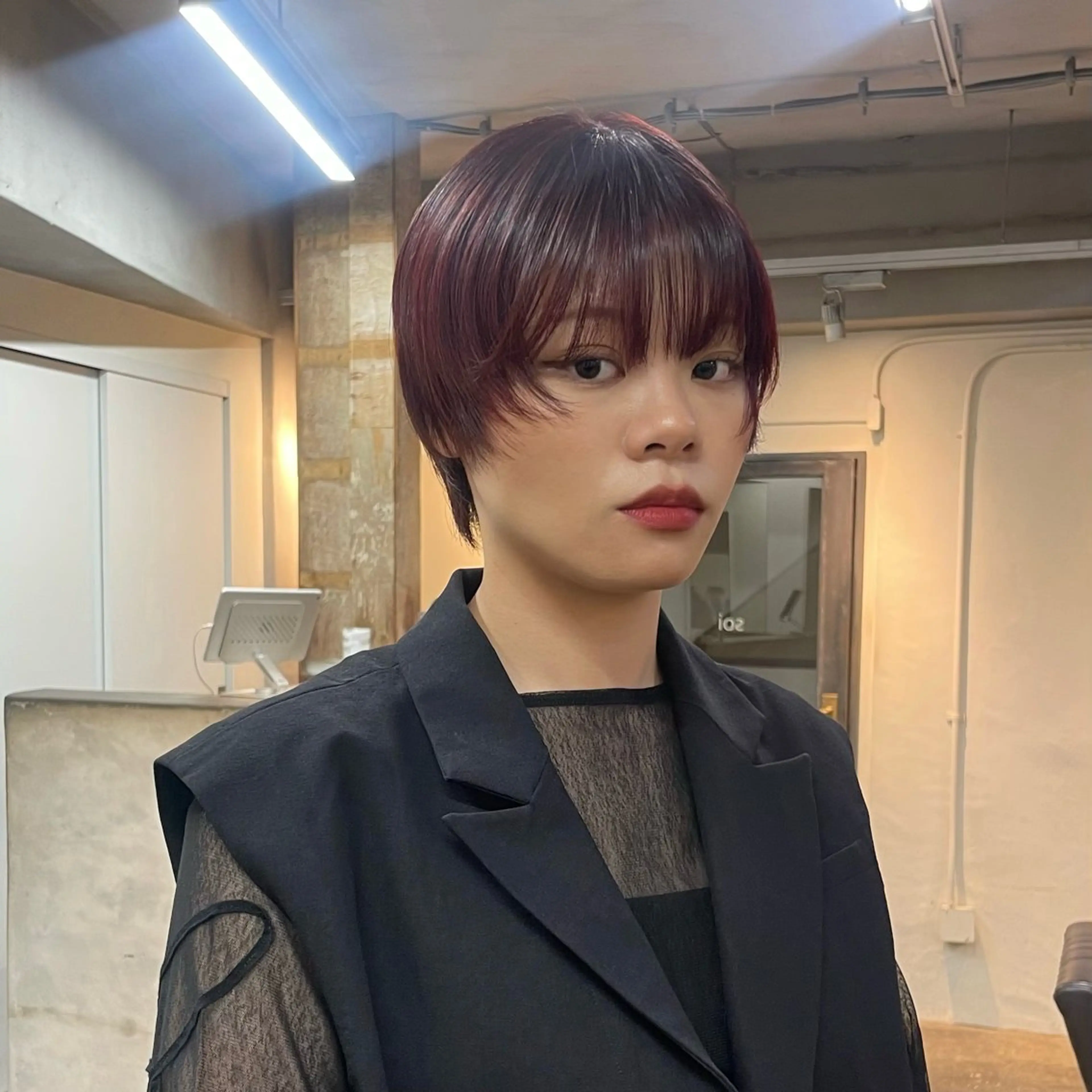 ショート カラー Kaede/ ハイトーンカラーのヘアスタイル