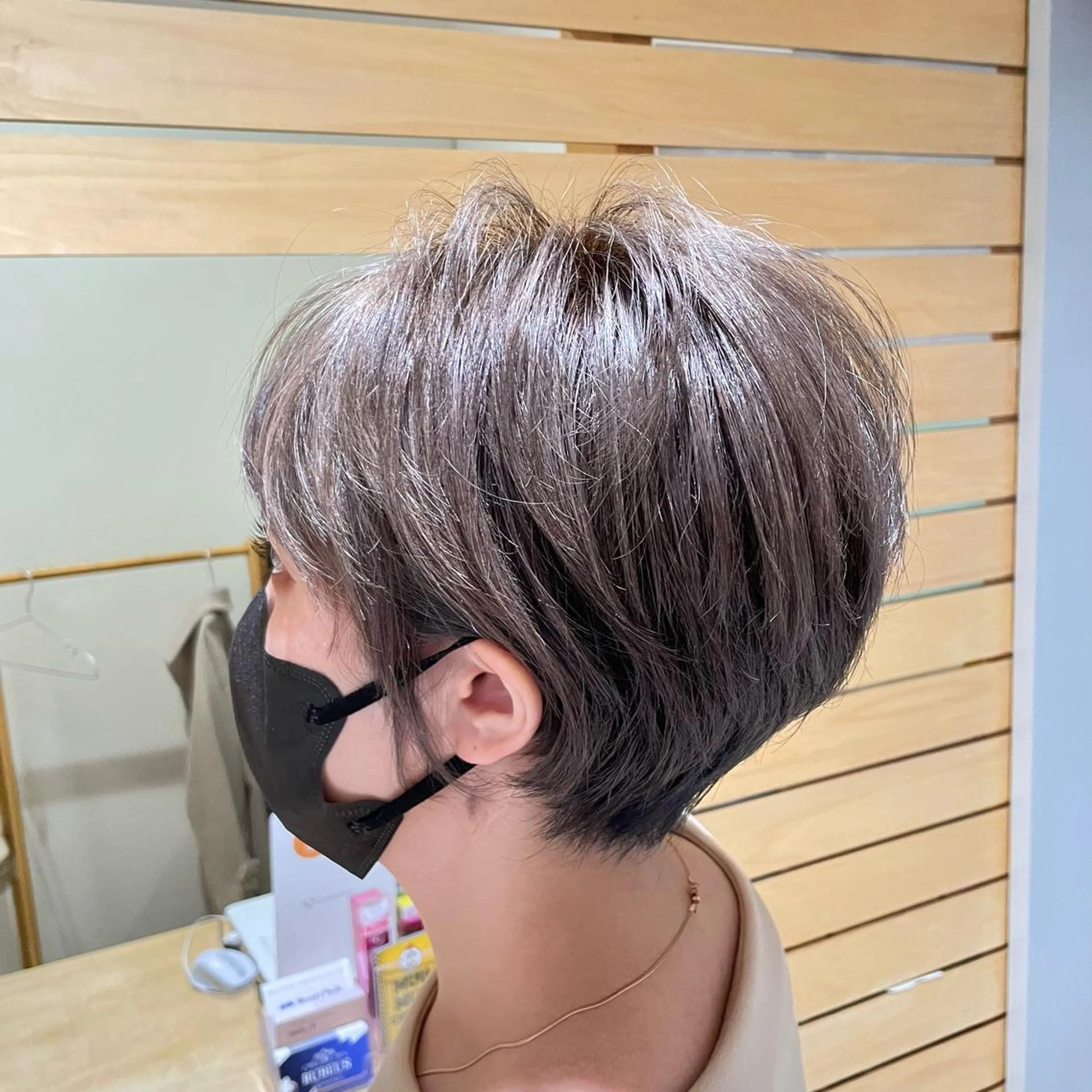 ショート カラー ブリーチ ヘアカラー トリートメント RUBEUS【ルベウス】所属・✨艶々カラー🎨 杉本賢人のヘアスタイル