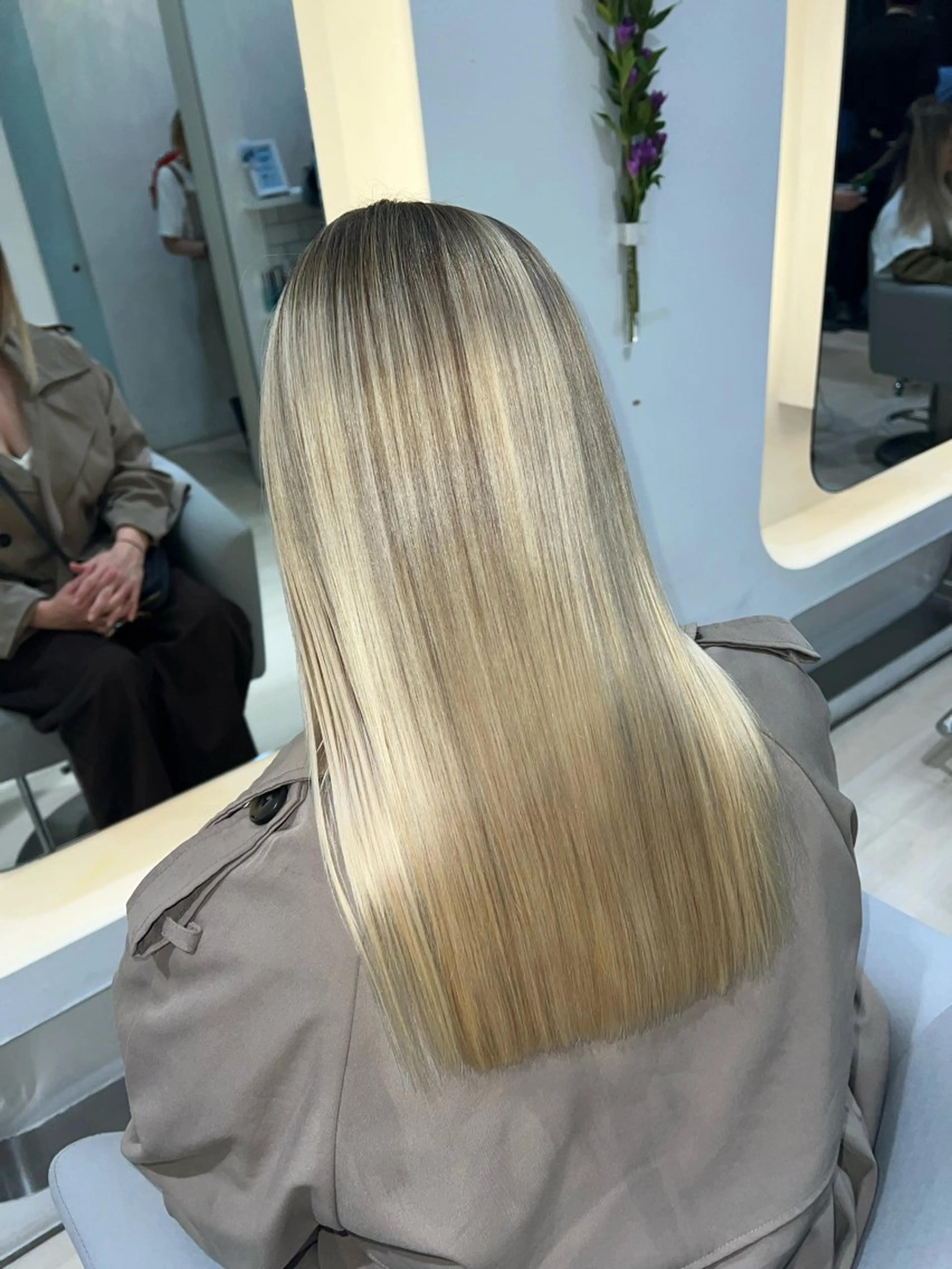 ミディアム カラー ヘアカラー 堀井 凌平のヘアスタイル