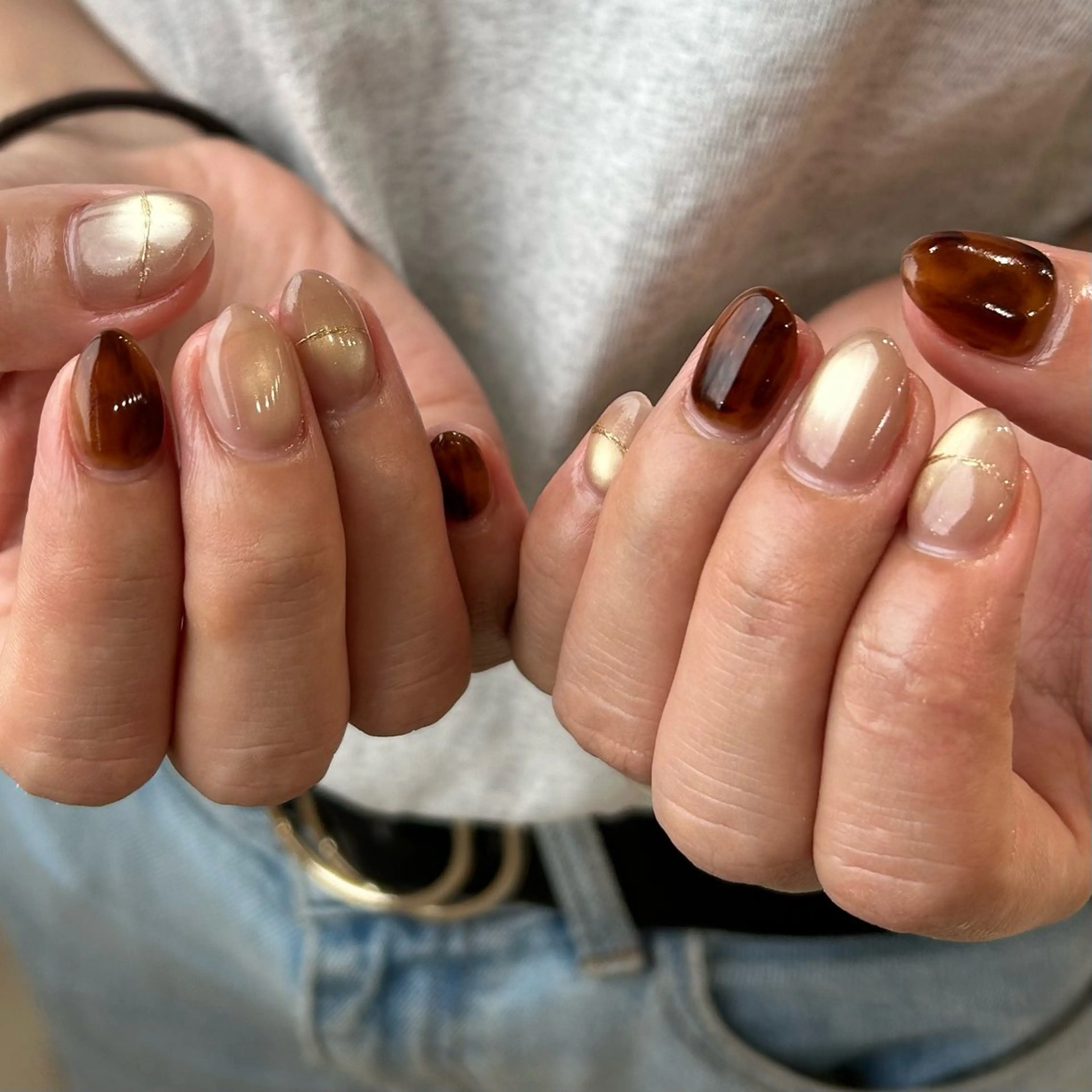 ネイル べっ甲ネイル 氷ネイル・うるうるネイル ハンドネイル ecco nail紫竹山店所属・ecco nail 紫竹山店のネイルデザイン