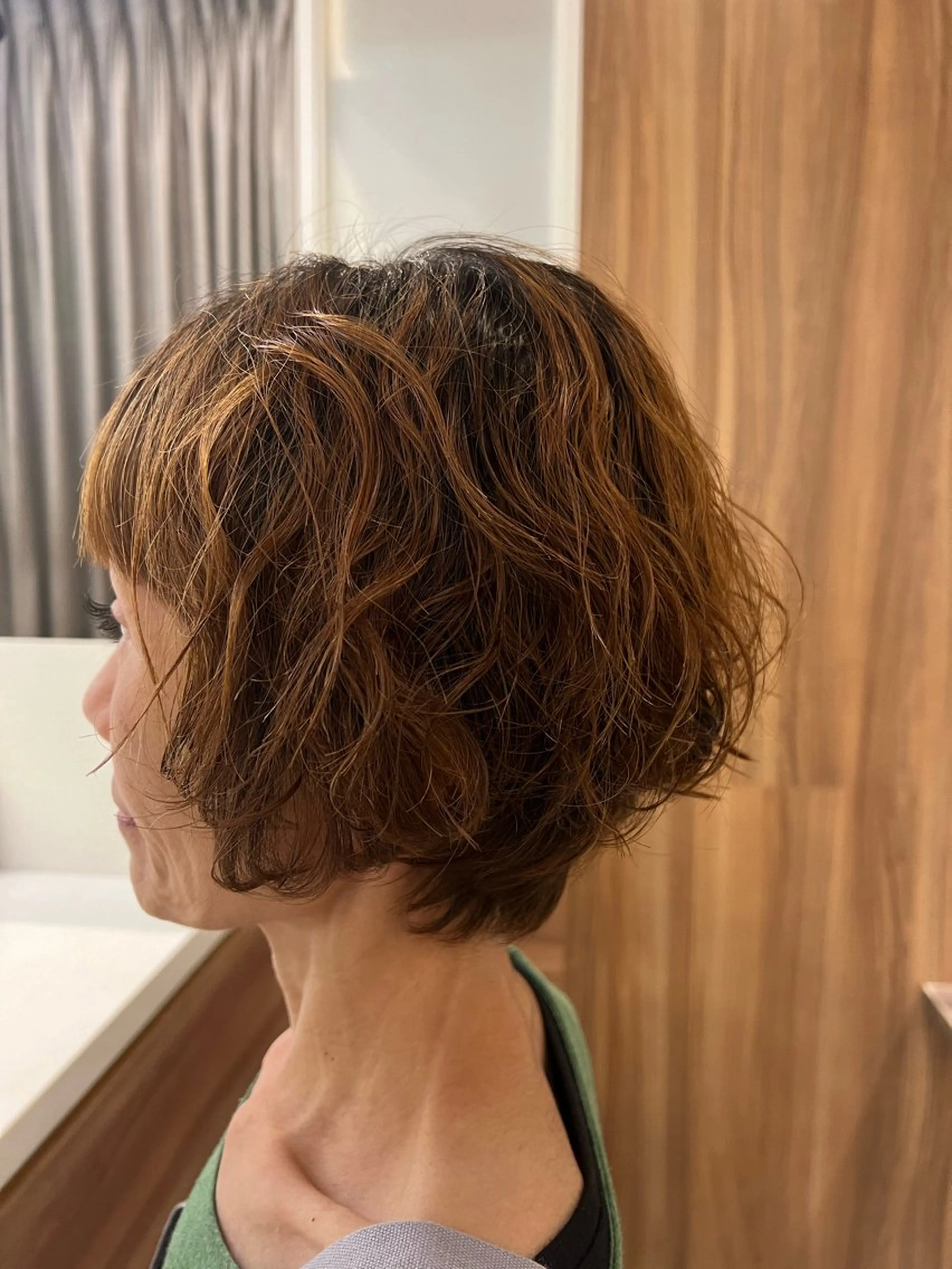 ショート 村中 逸紀のヘアスタイル