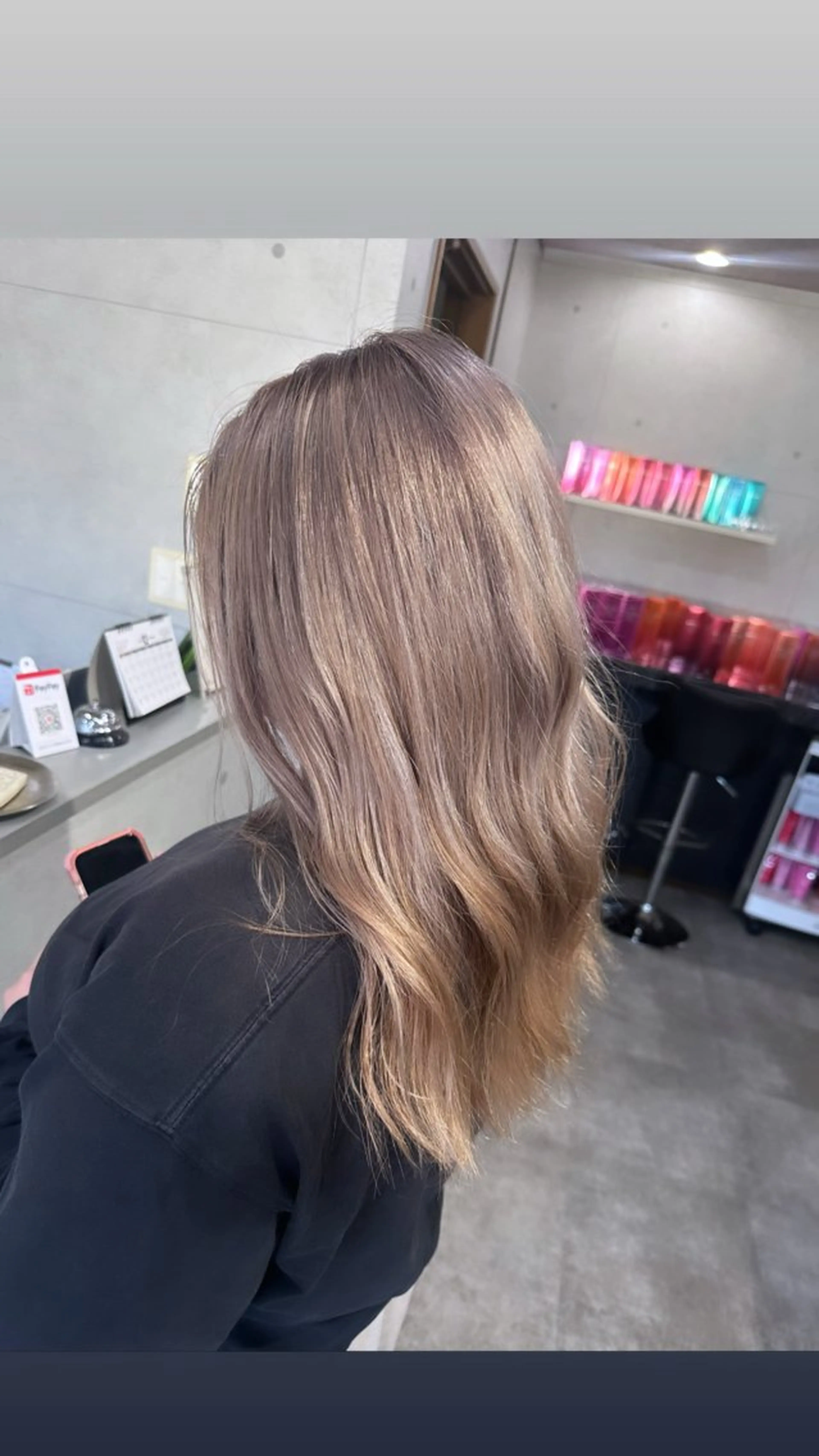 ミディアム 外国人風カラー ハイライト レイヤーカット REVE所属・馬場  麻応のヘアスタイル